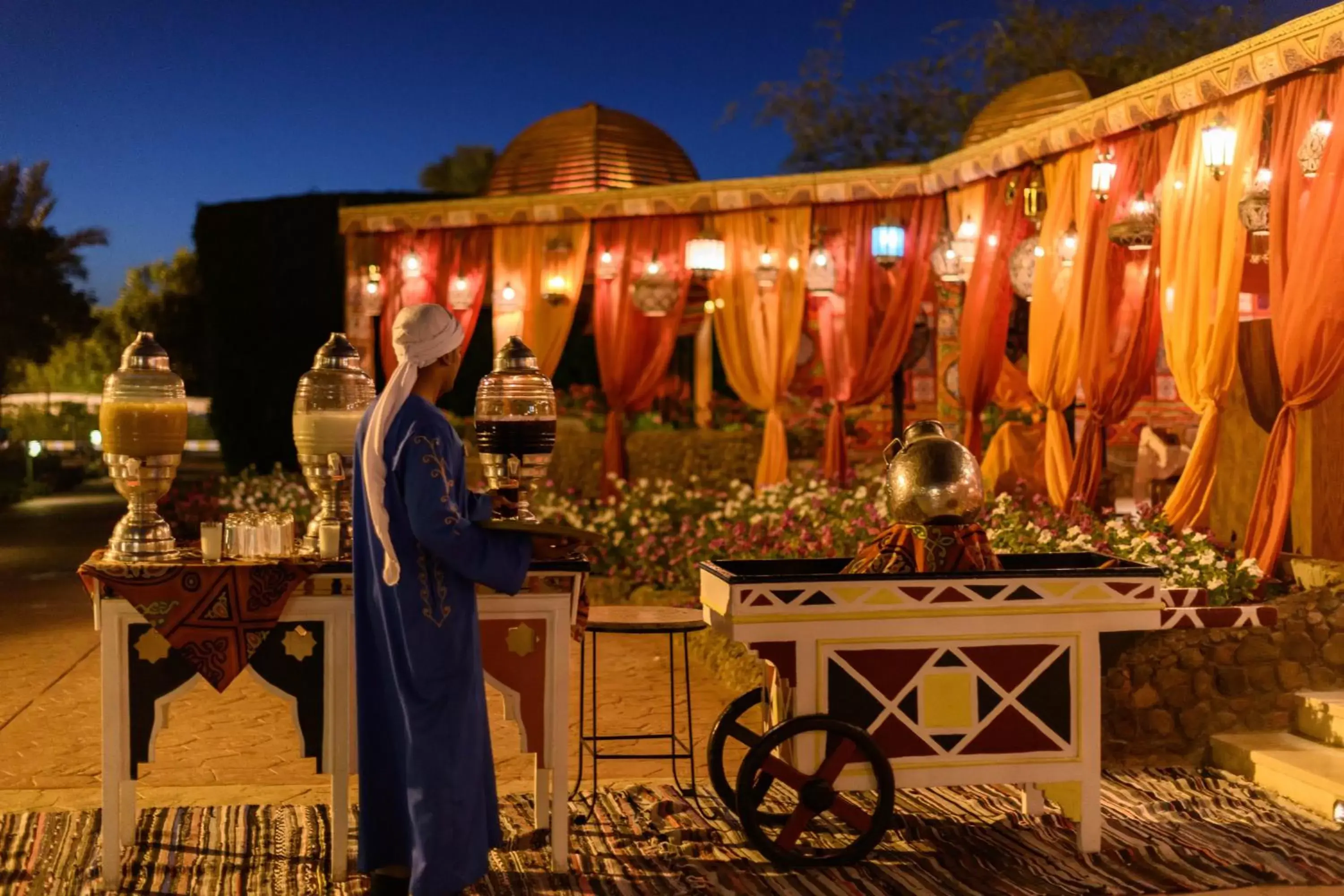 Restaurant/places to eat in Desert Rose Resort