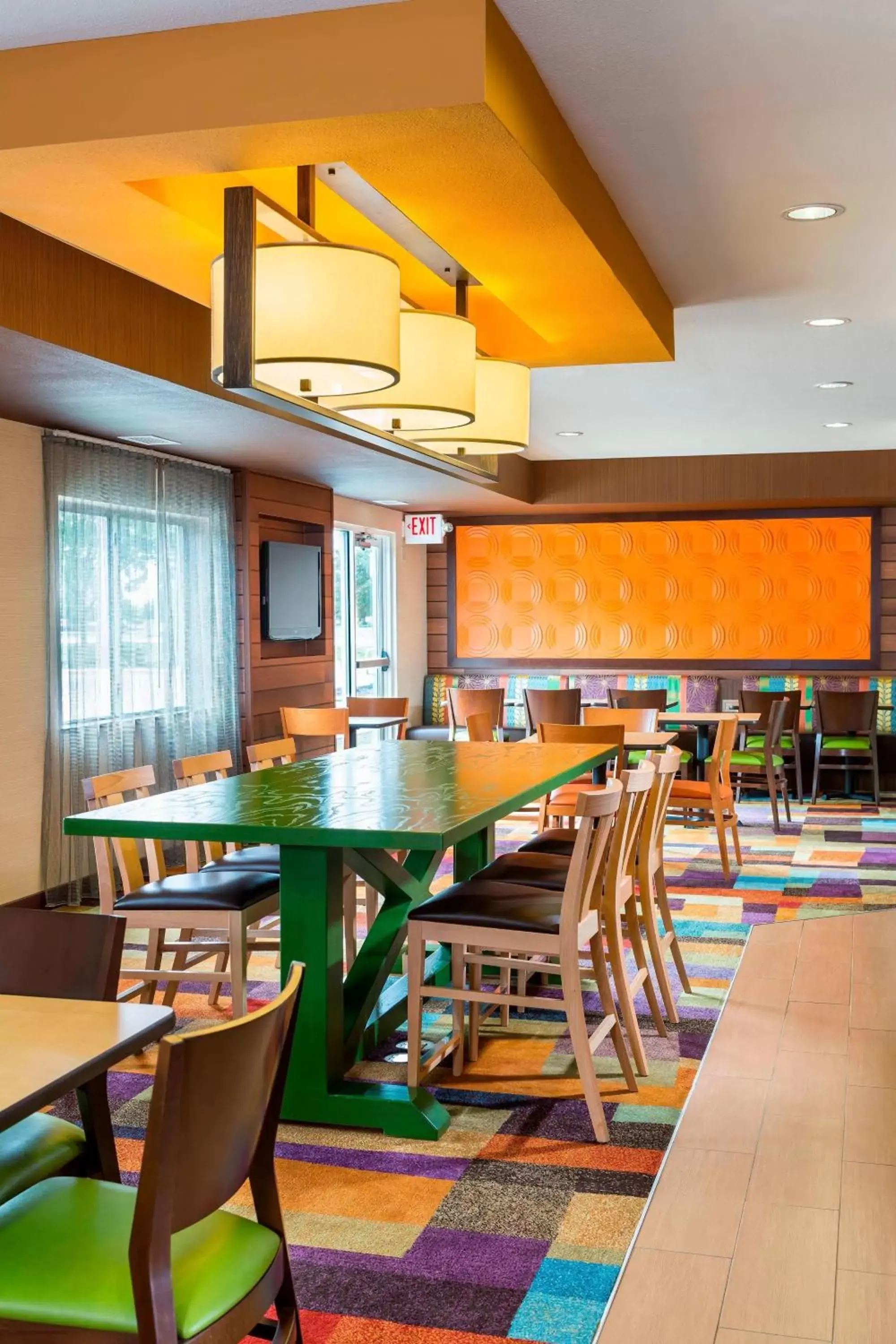 Restaurant/Places to Eat in Fairfield Inn & Suites Lafayette