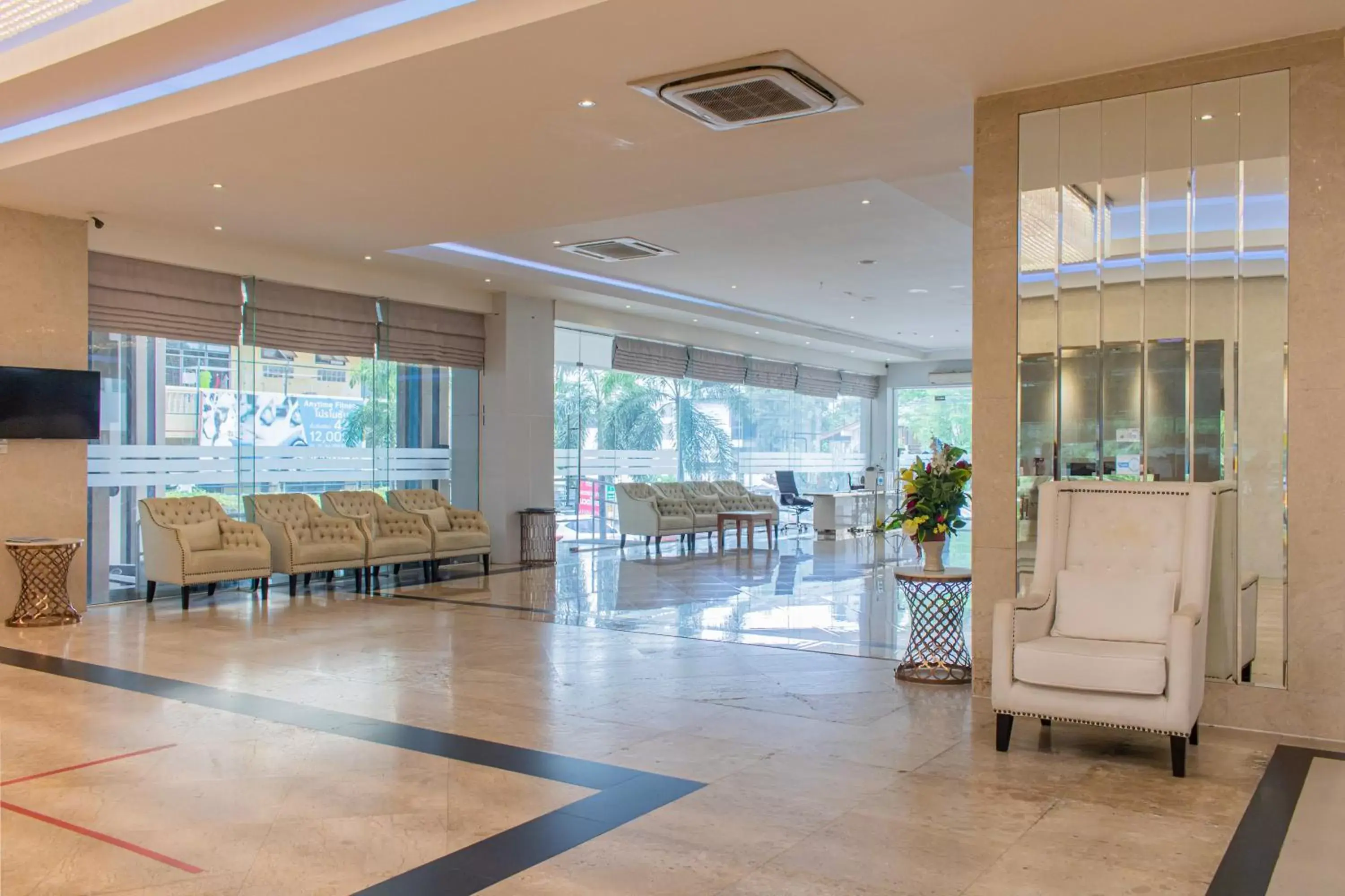 Lobby or reception, Restaurant/Places to Eat in Avana Hotel and Convention Centre SHA Extra Plus