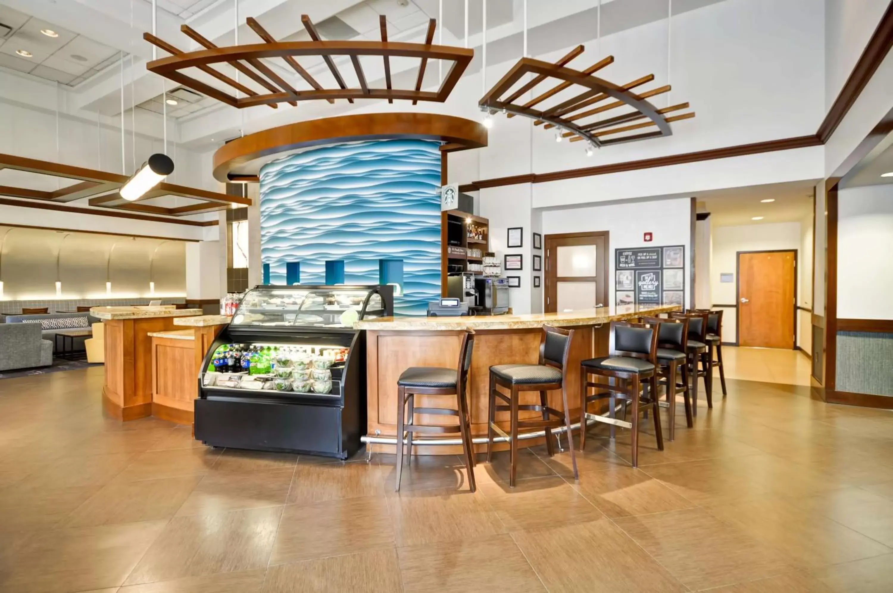 Lounge or bar, Restaurant/Places to Eat in Hyatt Place Albuquerque Uptown