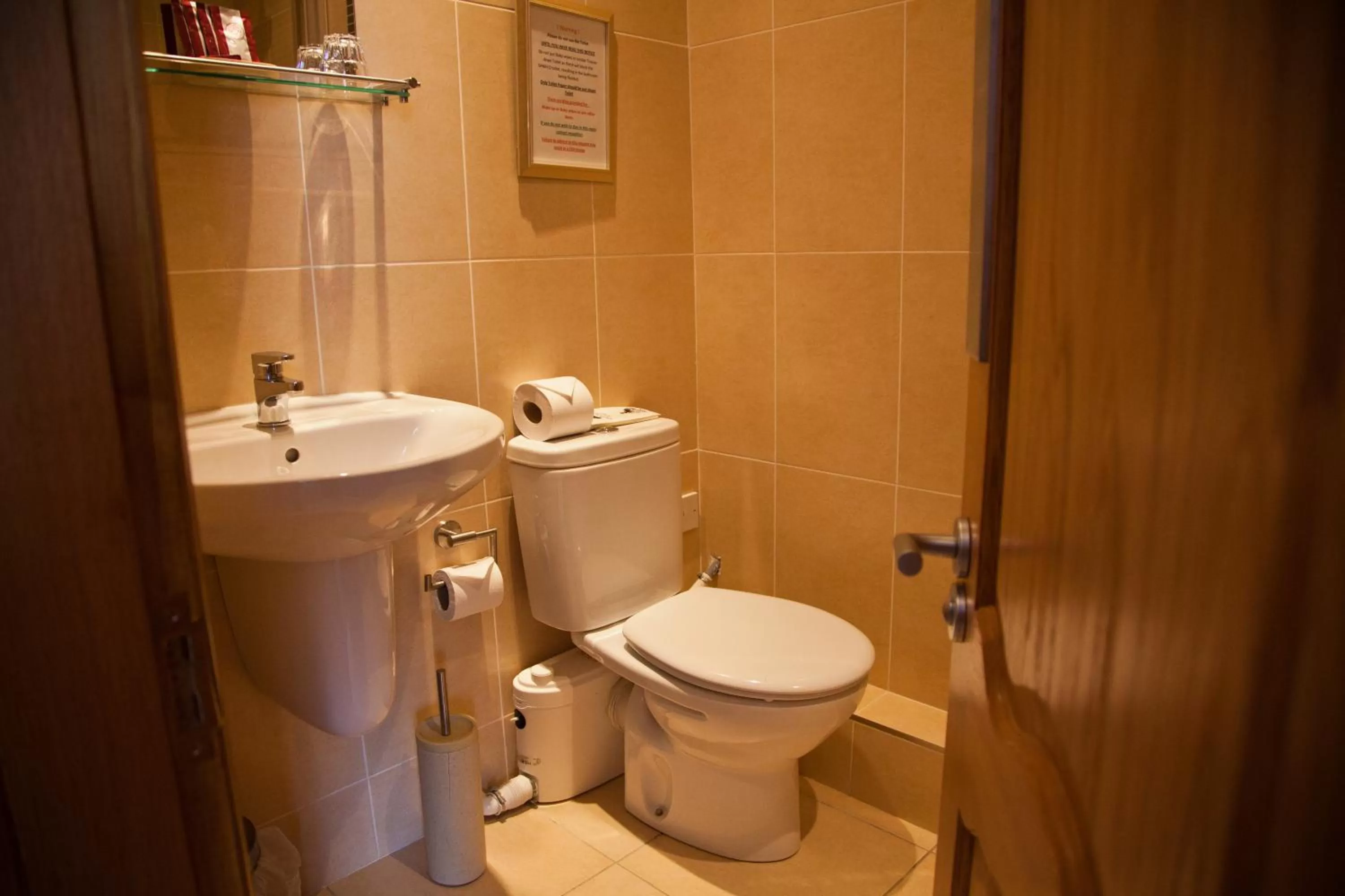 Bathroom in The City Hotel