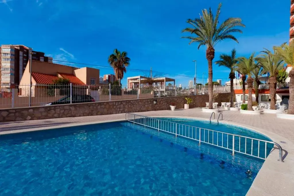 Swimming Pool in Hotel Cabana