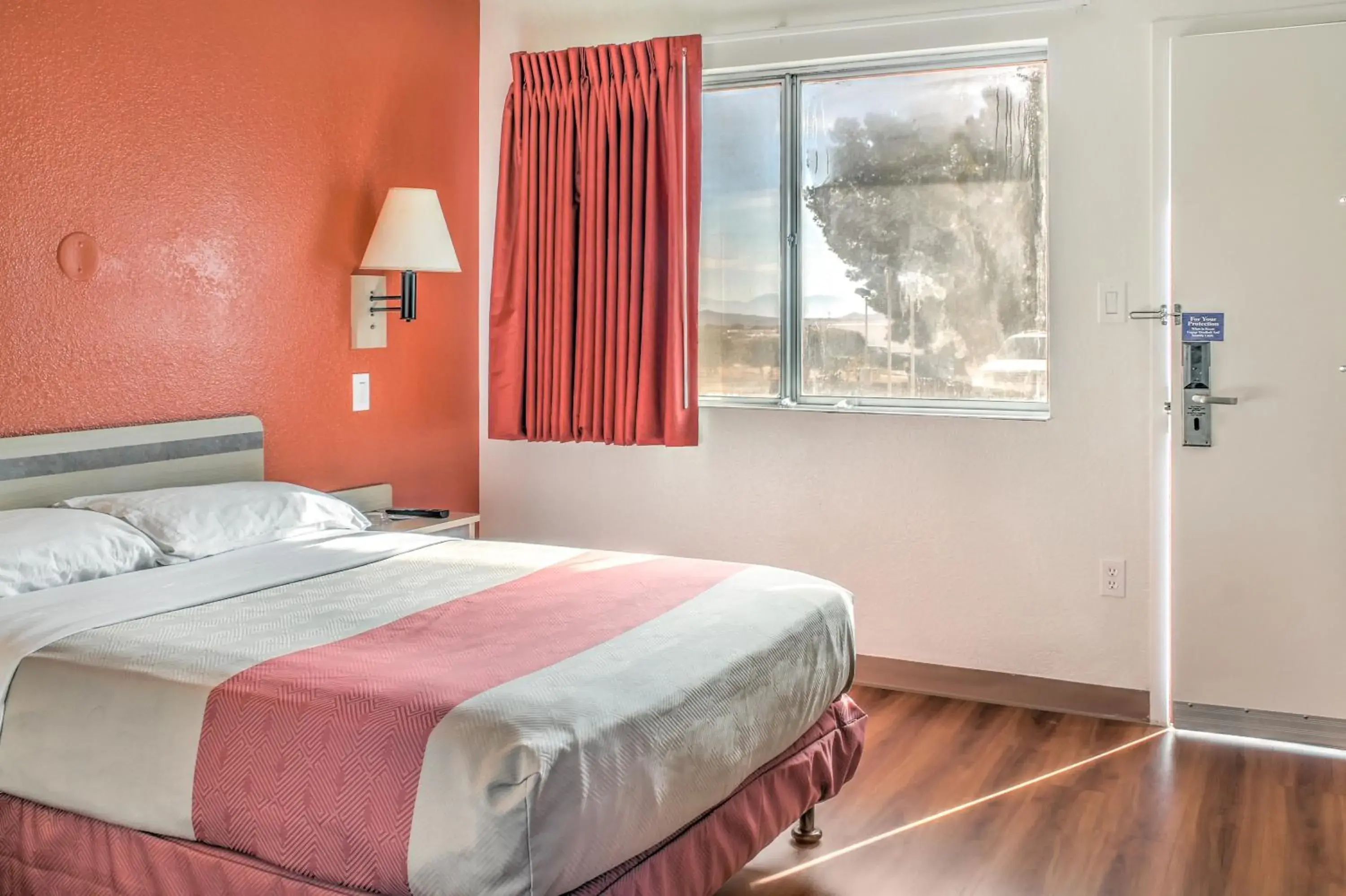Bedroom, Bed in Motel 6 Mojave, CA