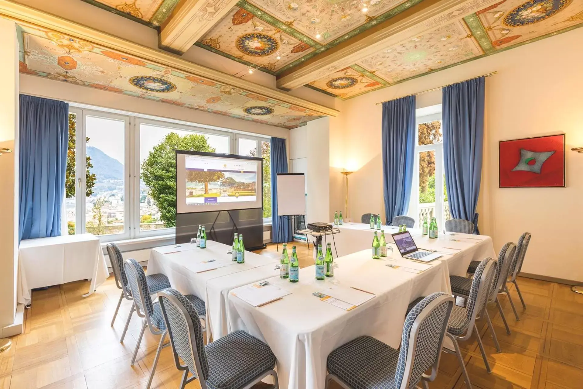 Business facilities in Villa Sassa Hotel, Residence & Spa - Ticino Hotels Group