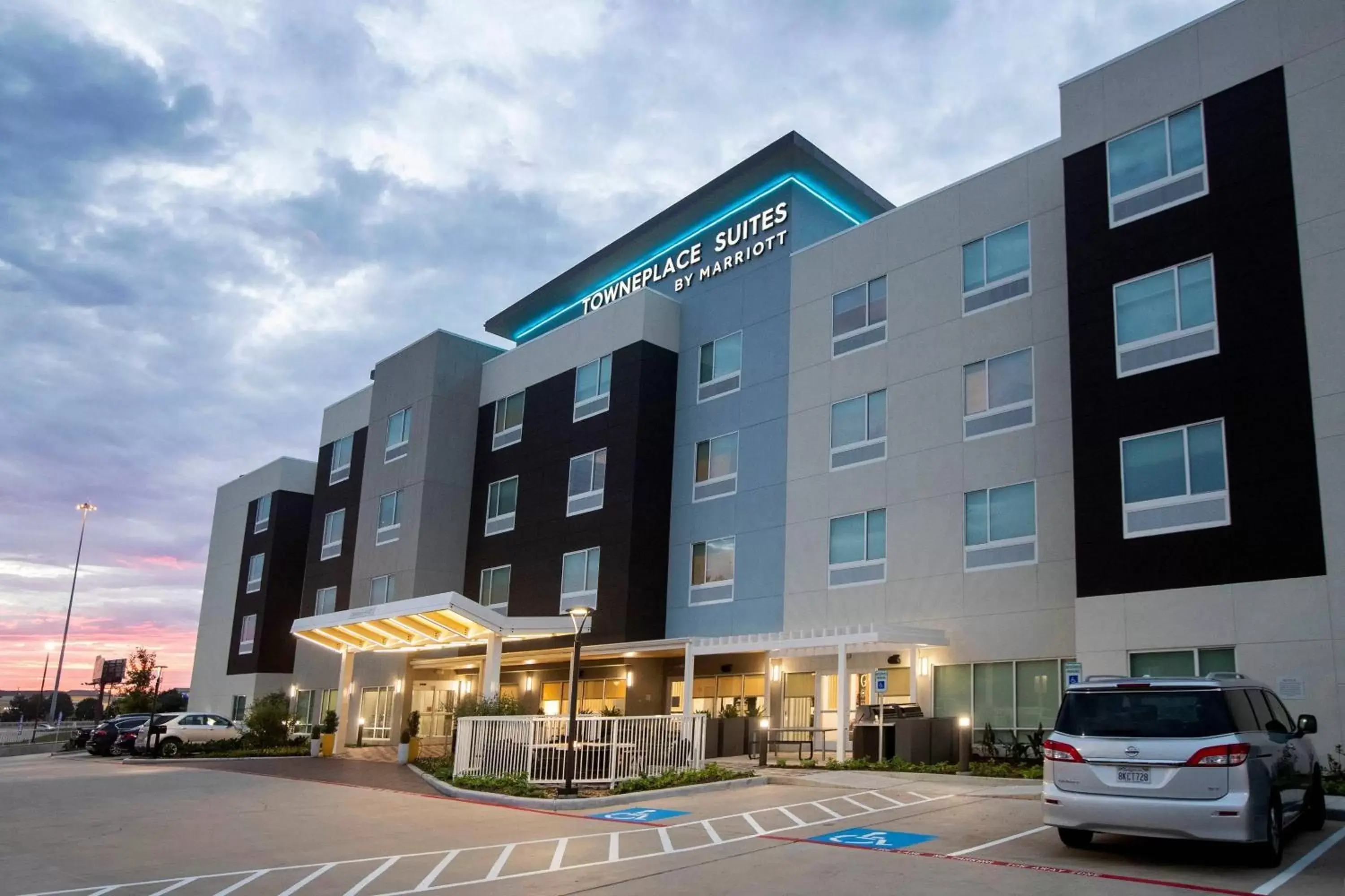 Property Building in TownePlace Suites by Marriott Conroe