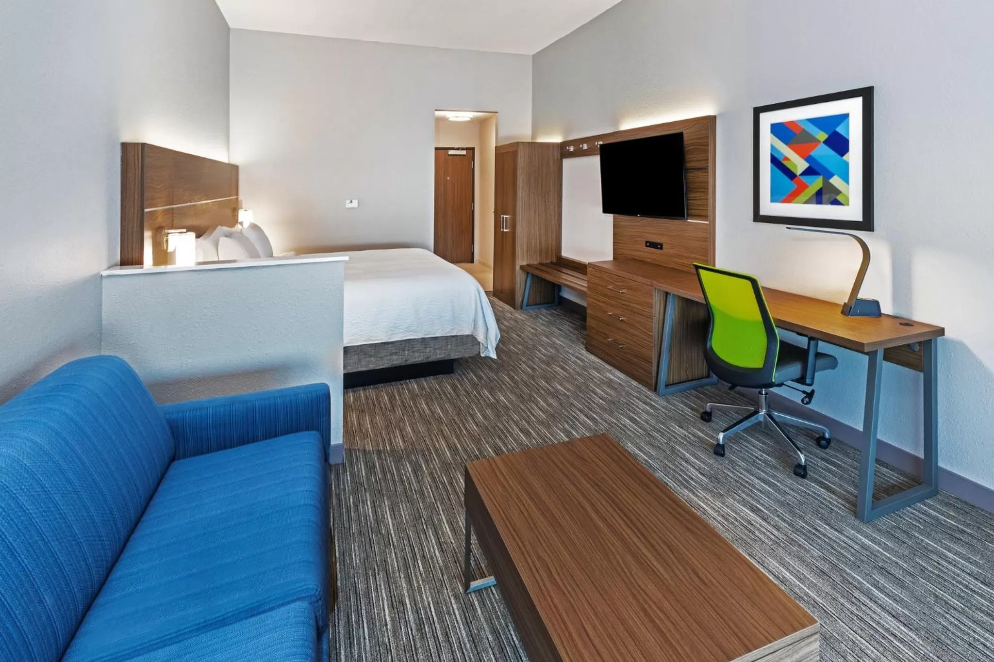 Bedroom, Bed in Holiday Inn Express & Suites - Houston - Downtown North by IHG