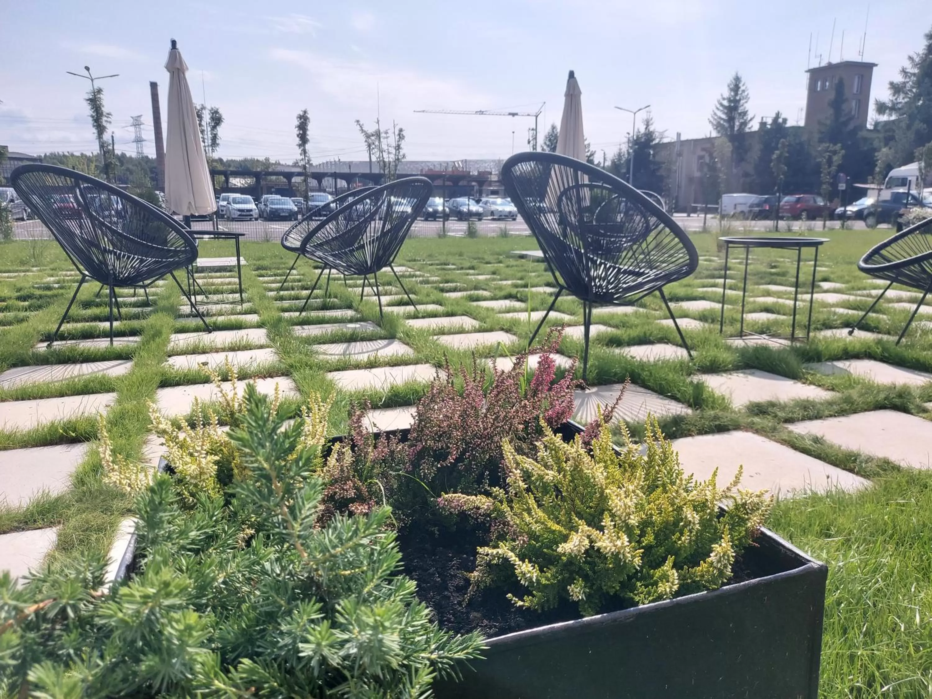 Garden in VANTA Business Center