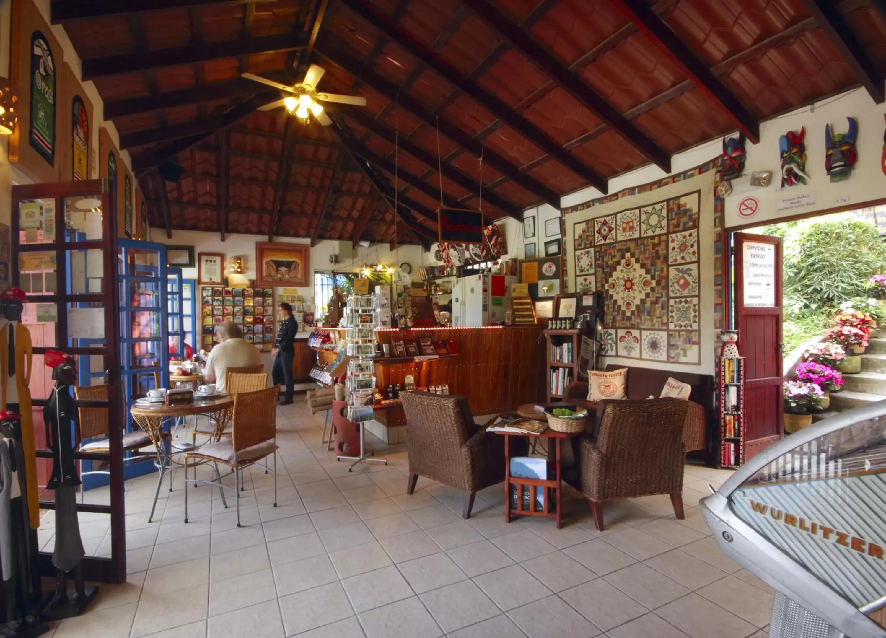 Lobby or reception, Lounge/Bar in Orosi Lodge