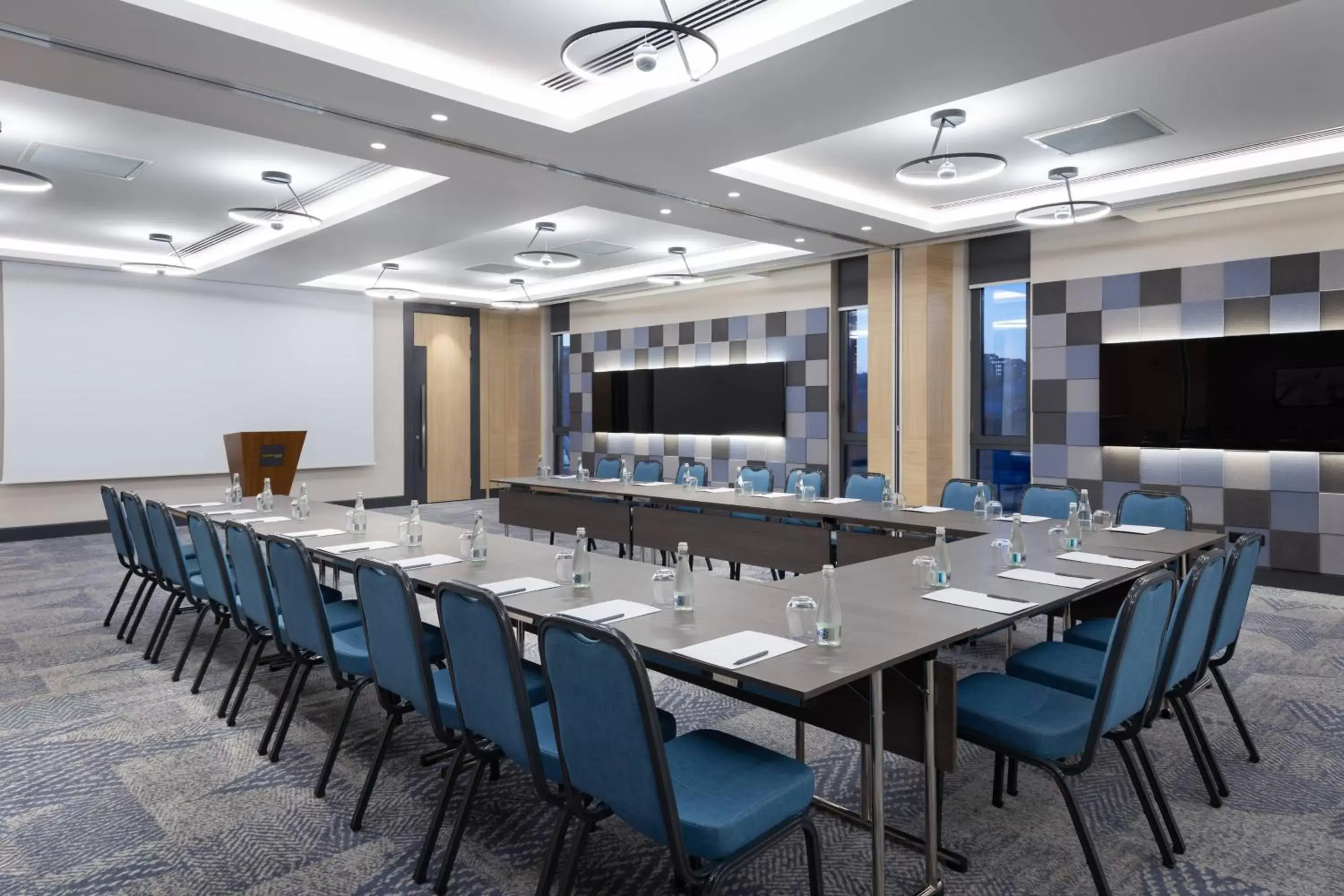 Meeting/conference room in Courtyard by Marriott Chisinau