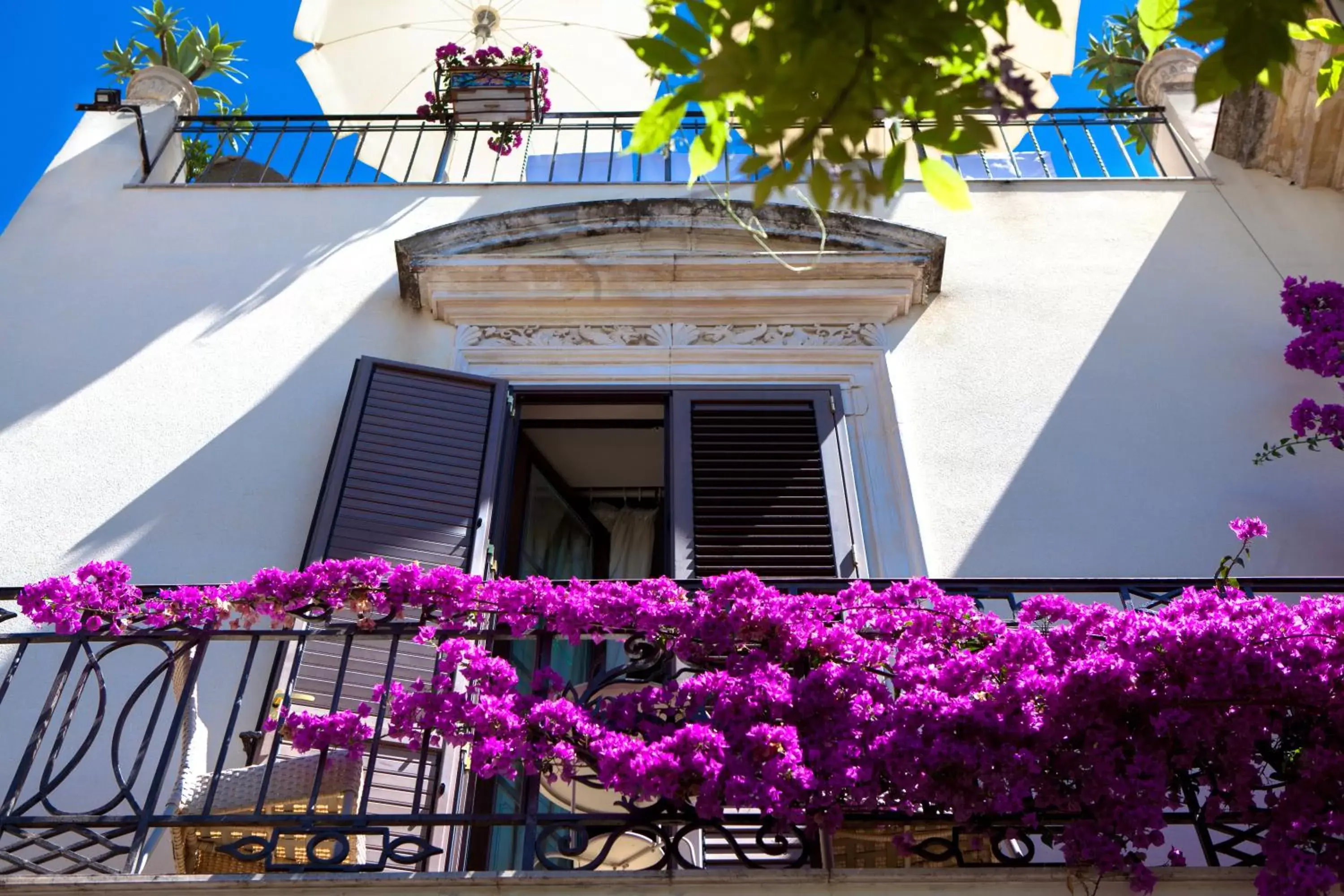 Facade/entrance, Property Building in Hotel Villa Taormina