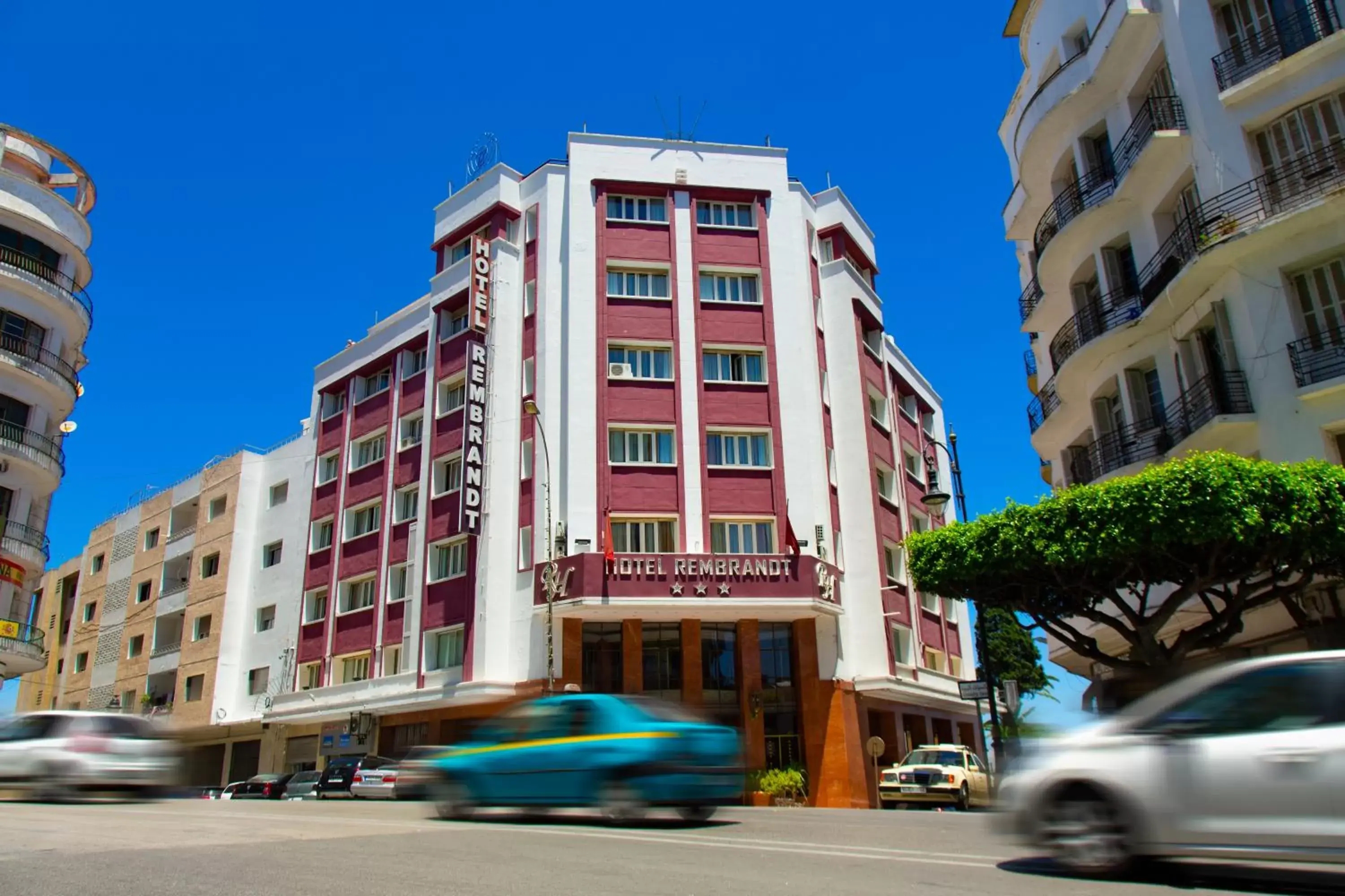 Neighbourhood, Property Building in Hôtel Rembrandt