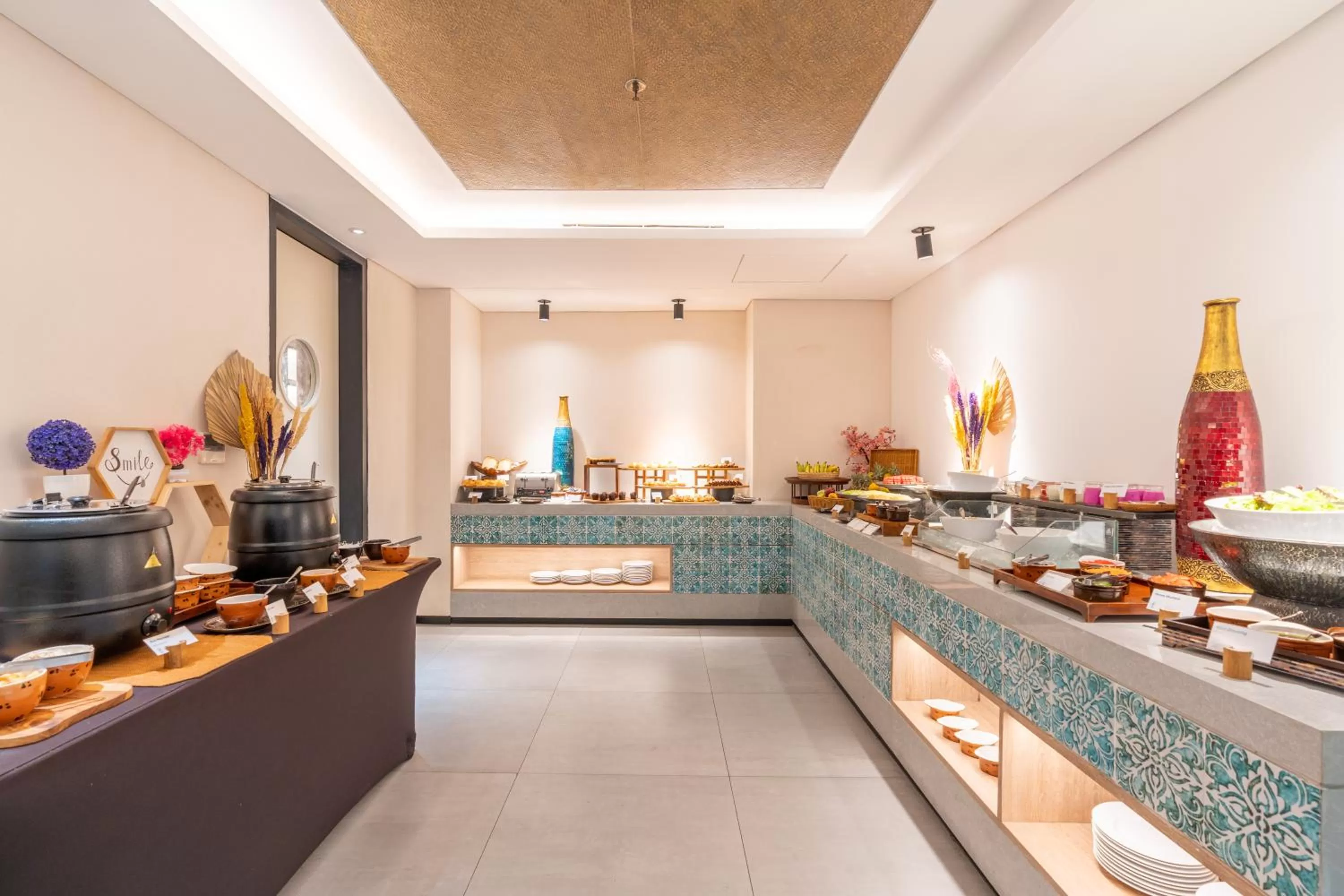 Food and drinks in Holiday Inn Bali Sanur by IHG