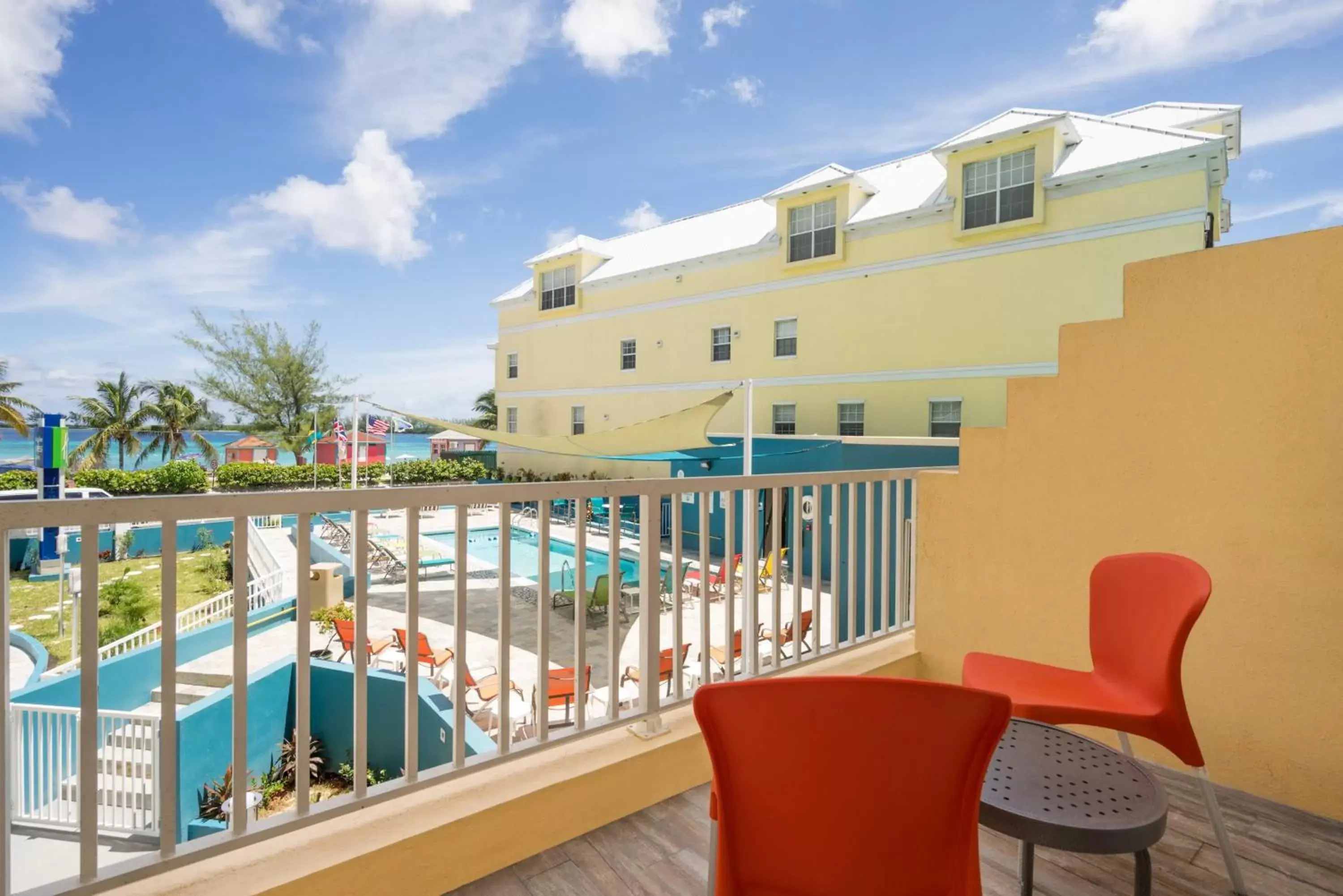 Photo of the whole room, Pool View in Holiday Inn Express & Suites Nassau, an IHG Hotel