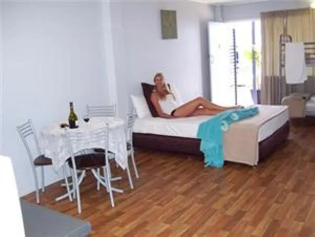 Guests, Bed in Fraser Coast Top Tourist Park