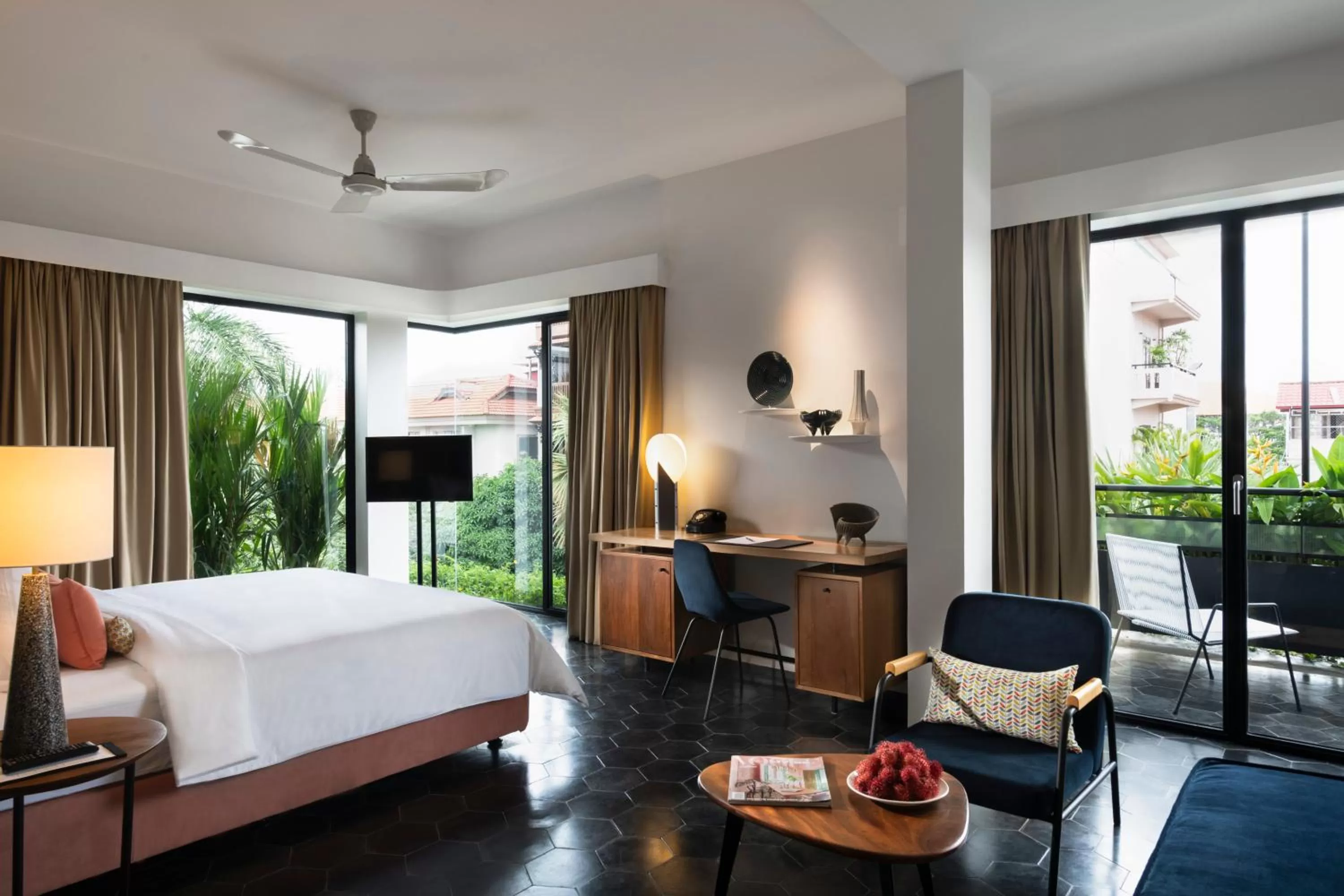 Photo of the whole room, Bed in Viroth's Villa