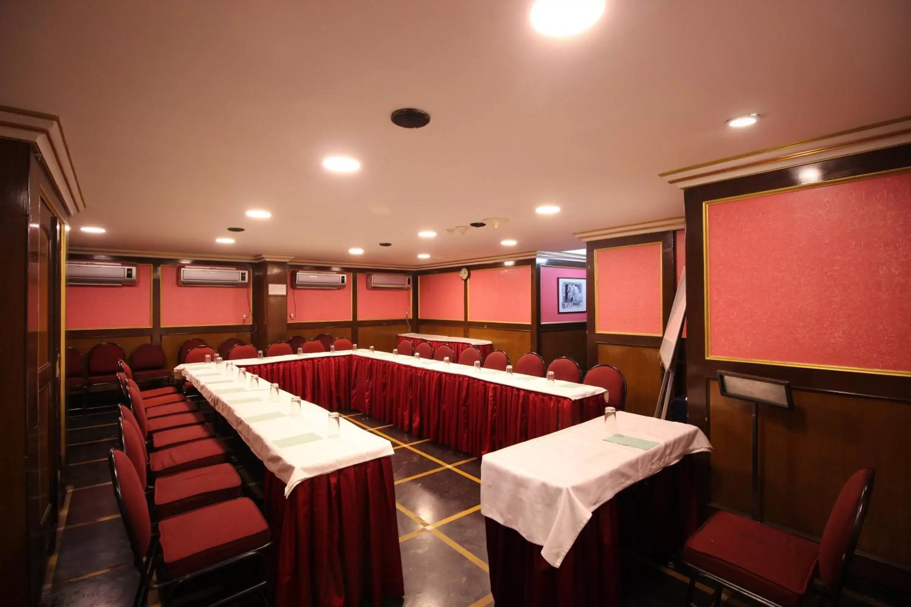 Meeting/conference room, Business Area/Conference Room in Hotel Park View, Mumbai