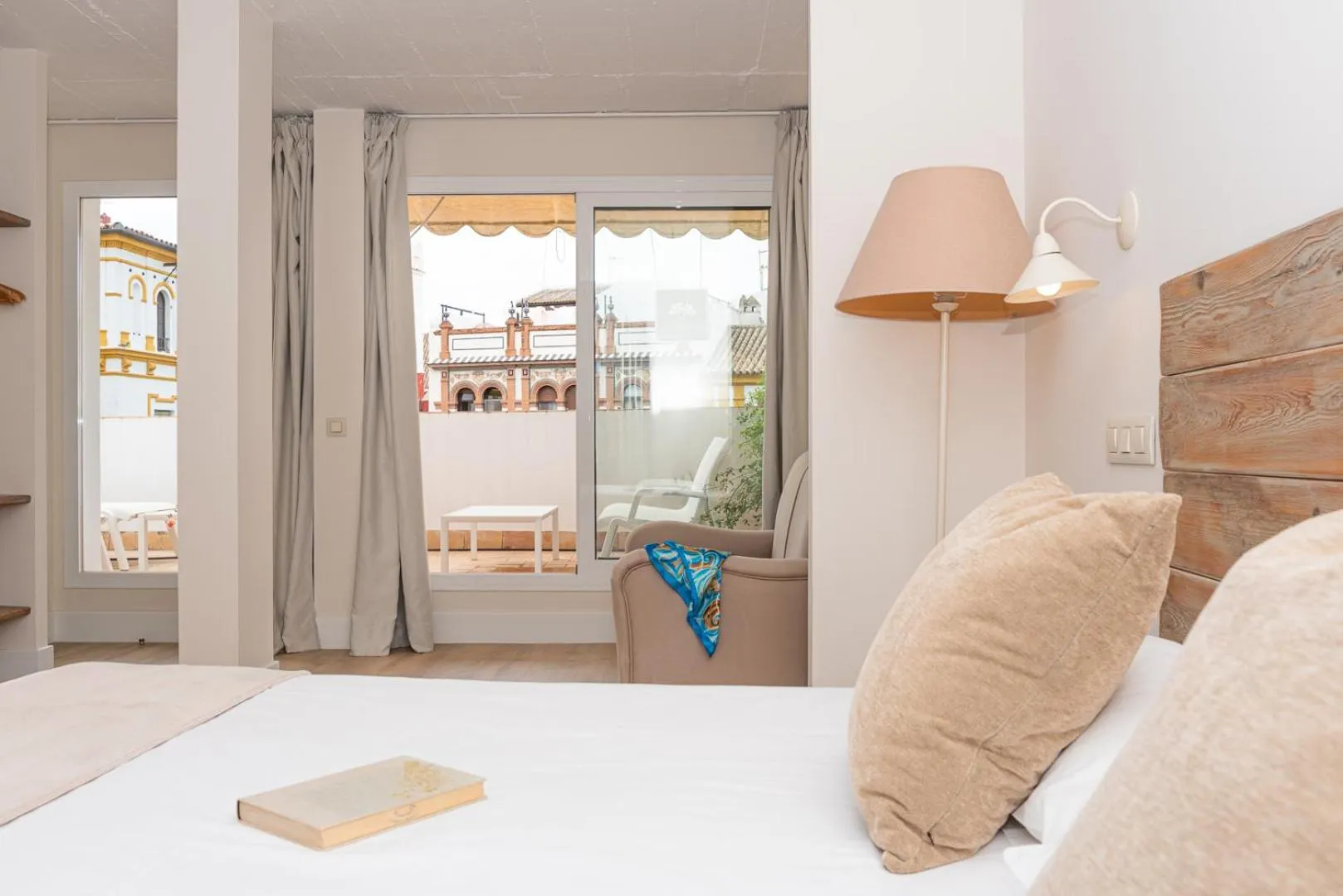 Photo of the whole room, Bed in Hotel Boutique Elvira Plaza