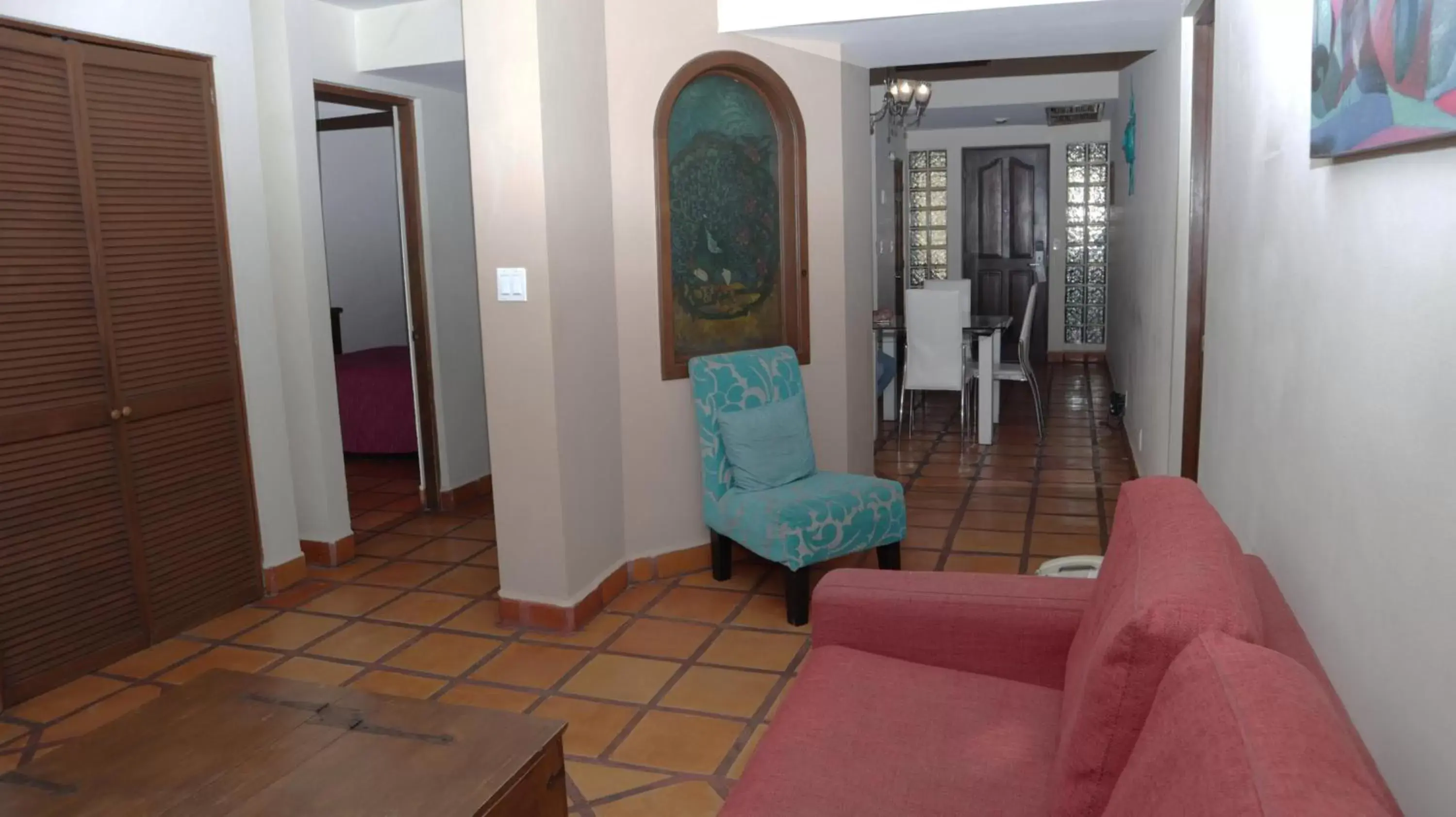 Seating Area in La Concha Beach Hotel & Club