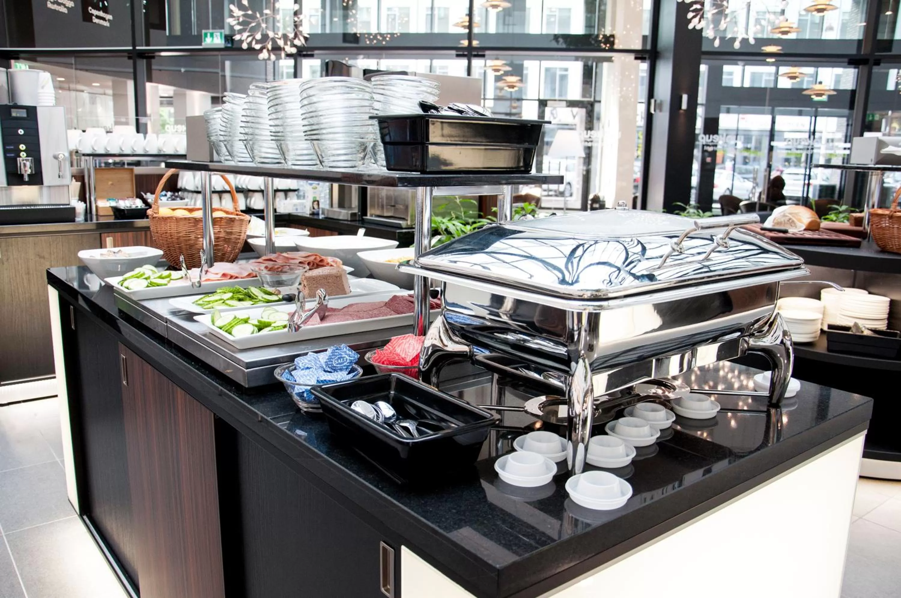 Restaurant/places to eat in Wakeup Copenhagen - Carsten Niebuhrs Gade