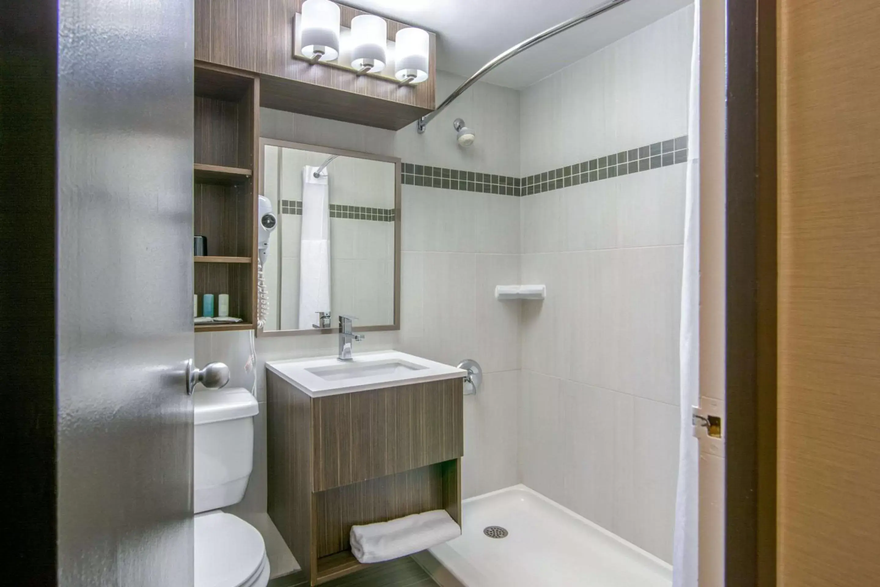 Bathroom in Clarion Hotel Bathroom in Clarion Hotel