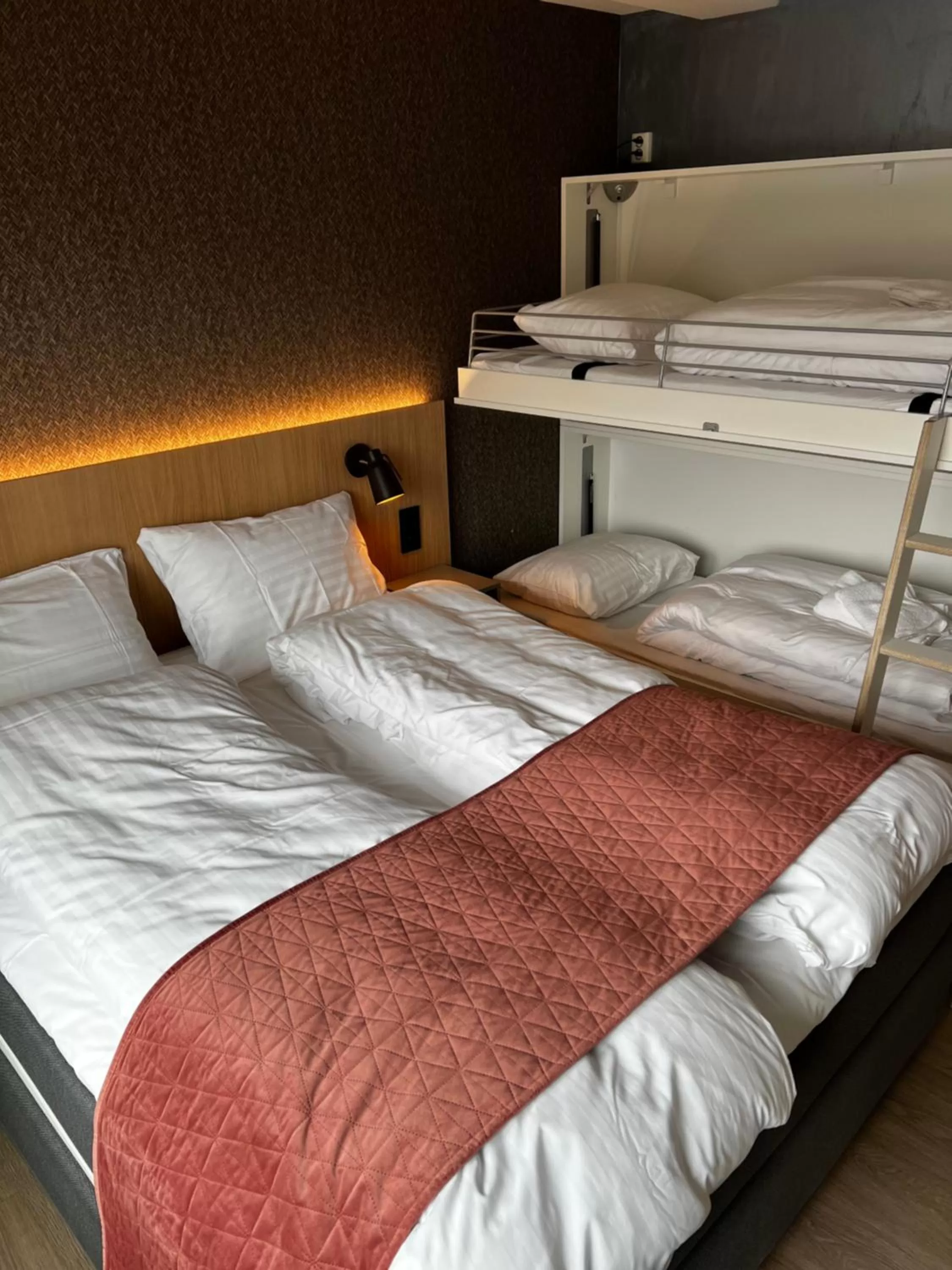 Bed in Frichs Ekspress Åndalsnes