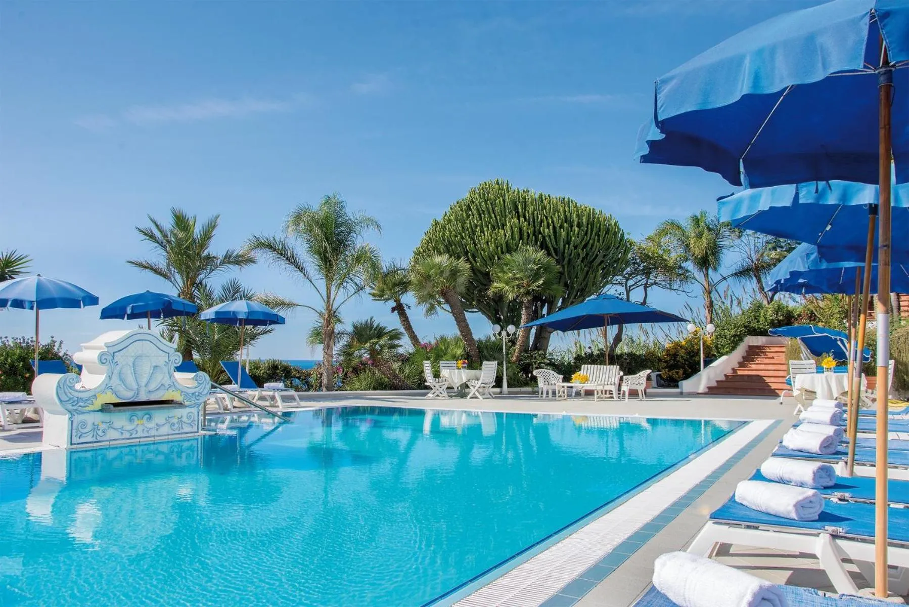 Property building in Hotel Capizzo