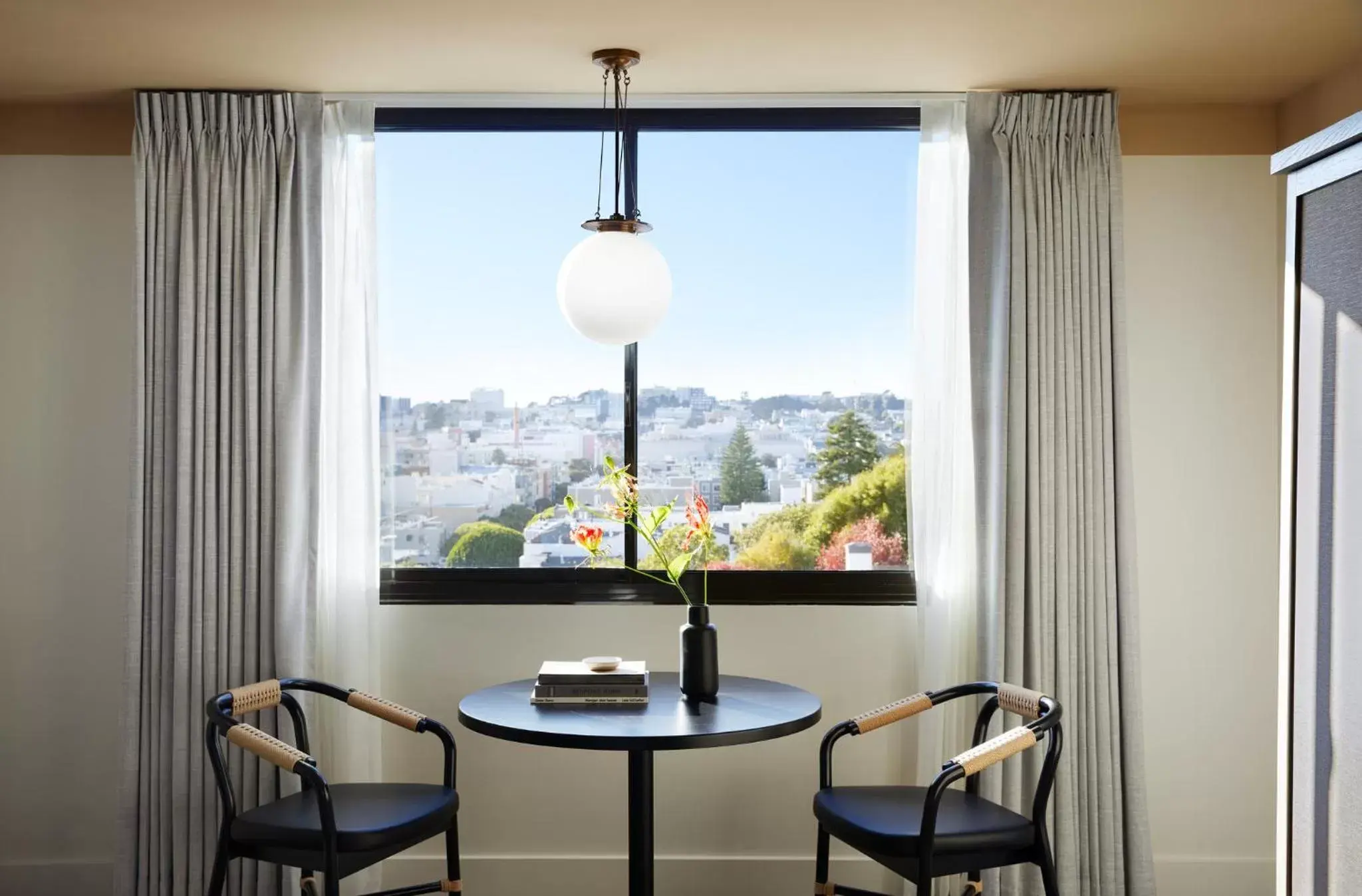 Photo of the whole room in Kimpton Hotel Enso by IHG Photo of the whole room in Kimpton Hotel Enso by IHG