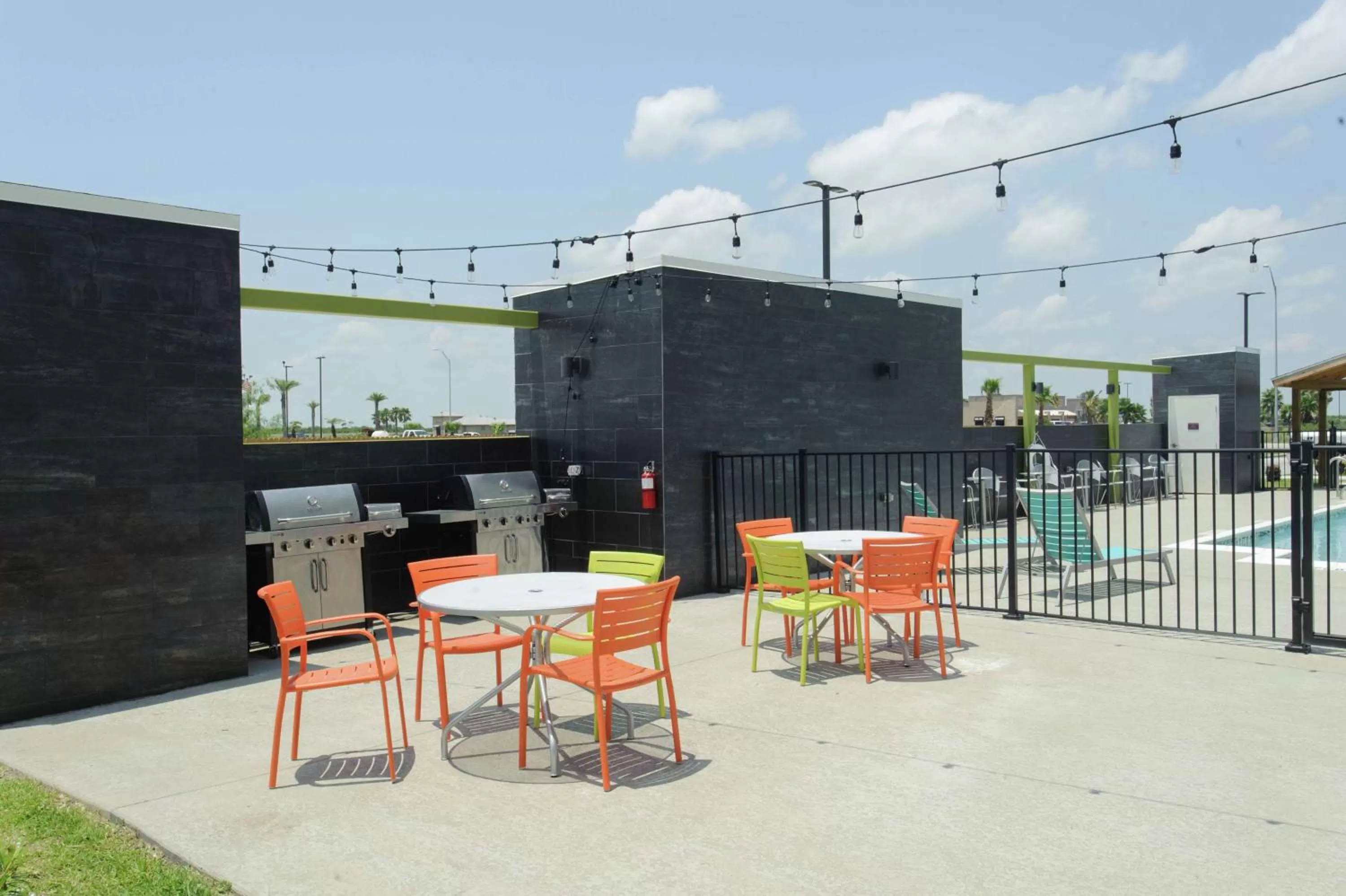 Pool view in Home2 Suites by Hilton Portland