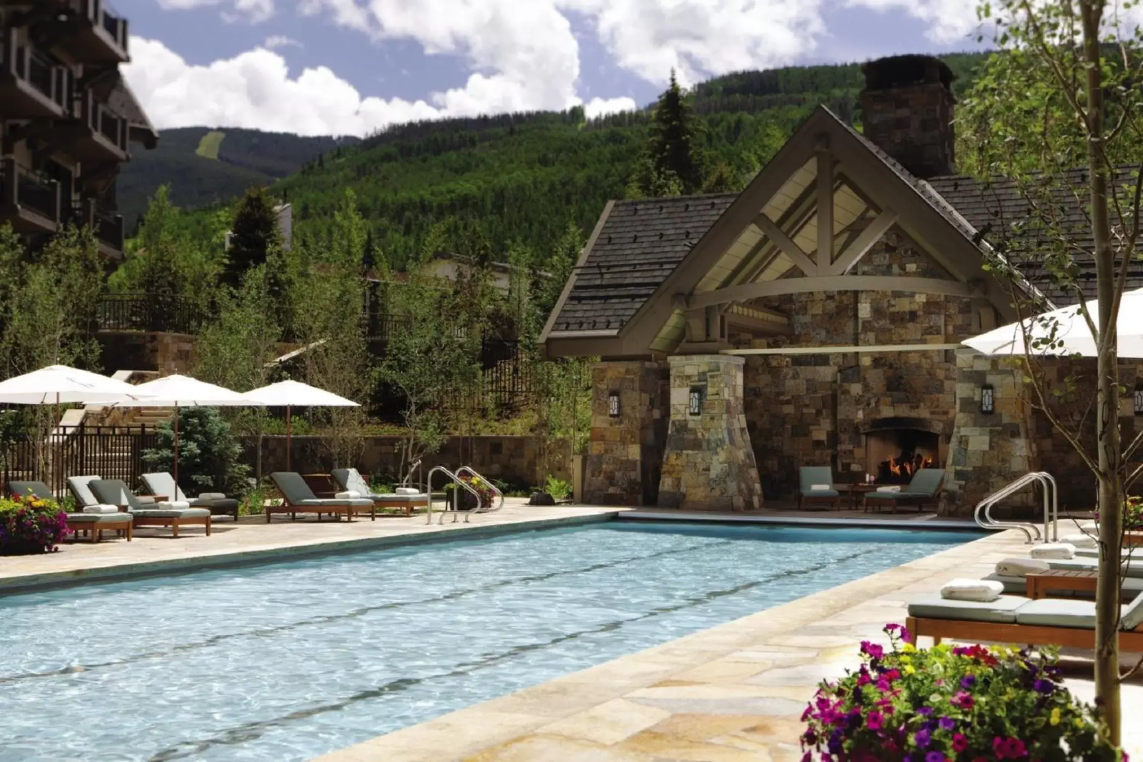 Swimming Pool in Four Seasons Resort Vail