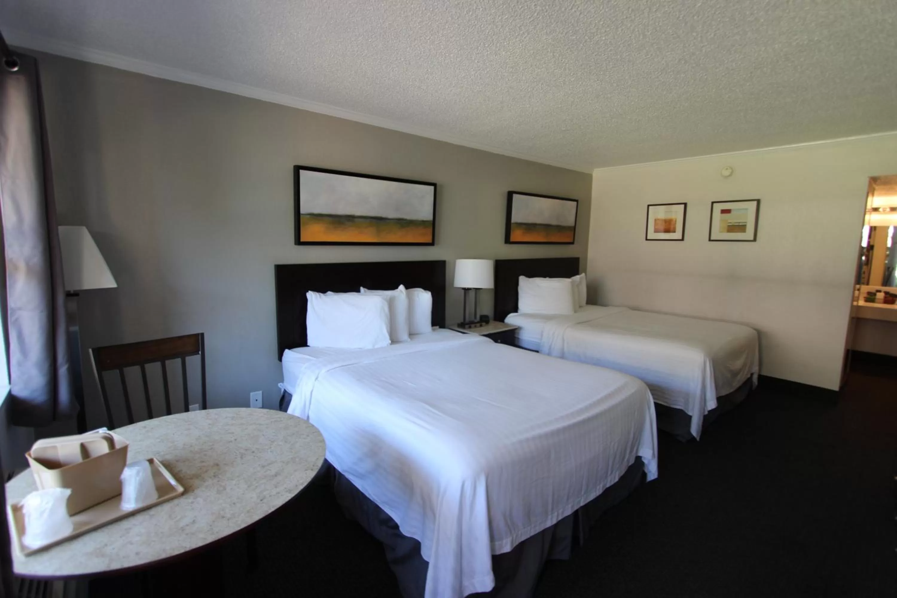 Queen Studio in At Home Inn & Suites