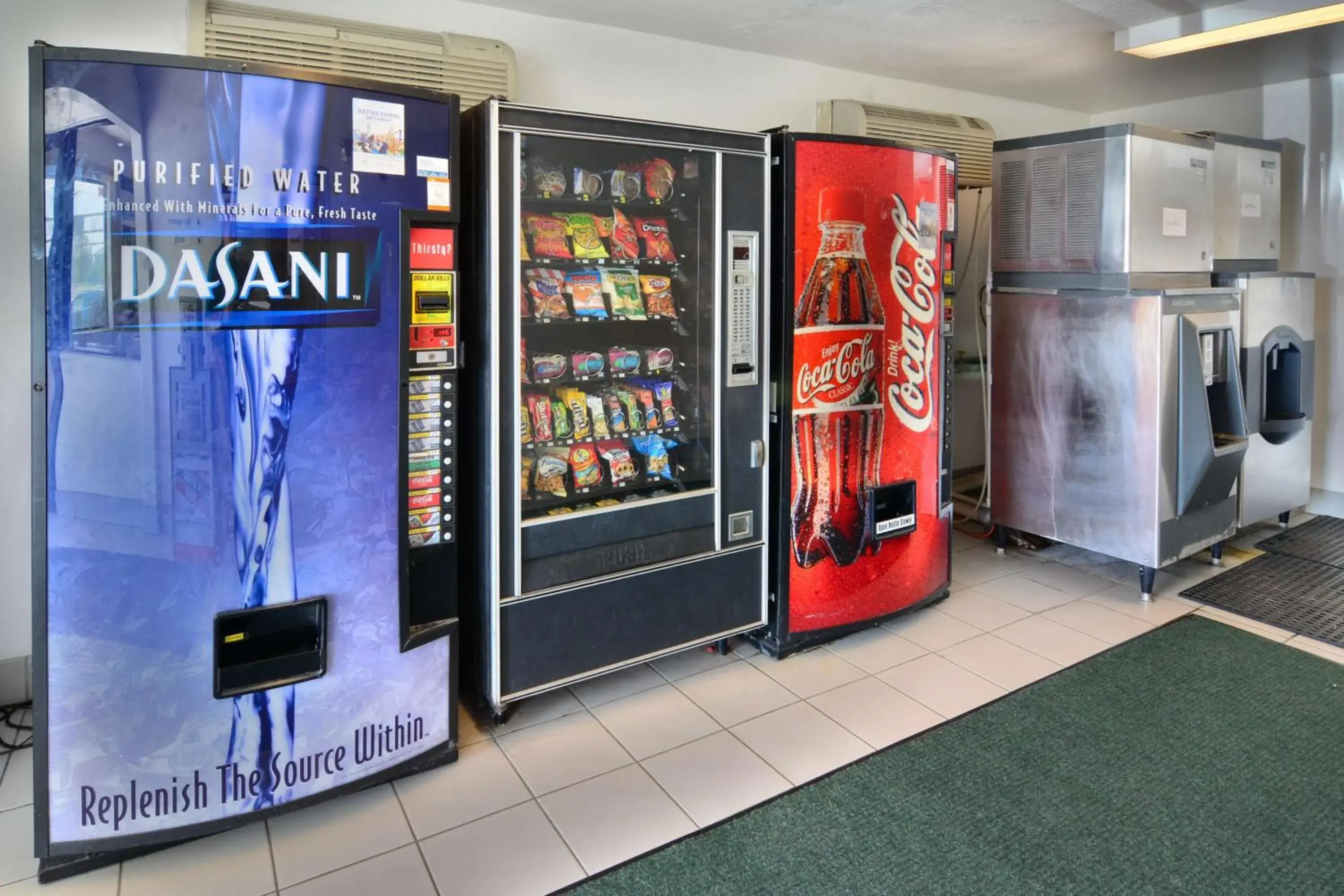 Property building in Motel 6-Galveston, TX Property building in Motel 6-Galveston, TX