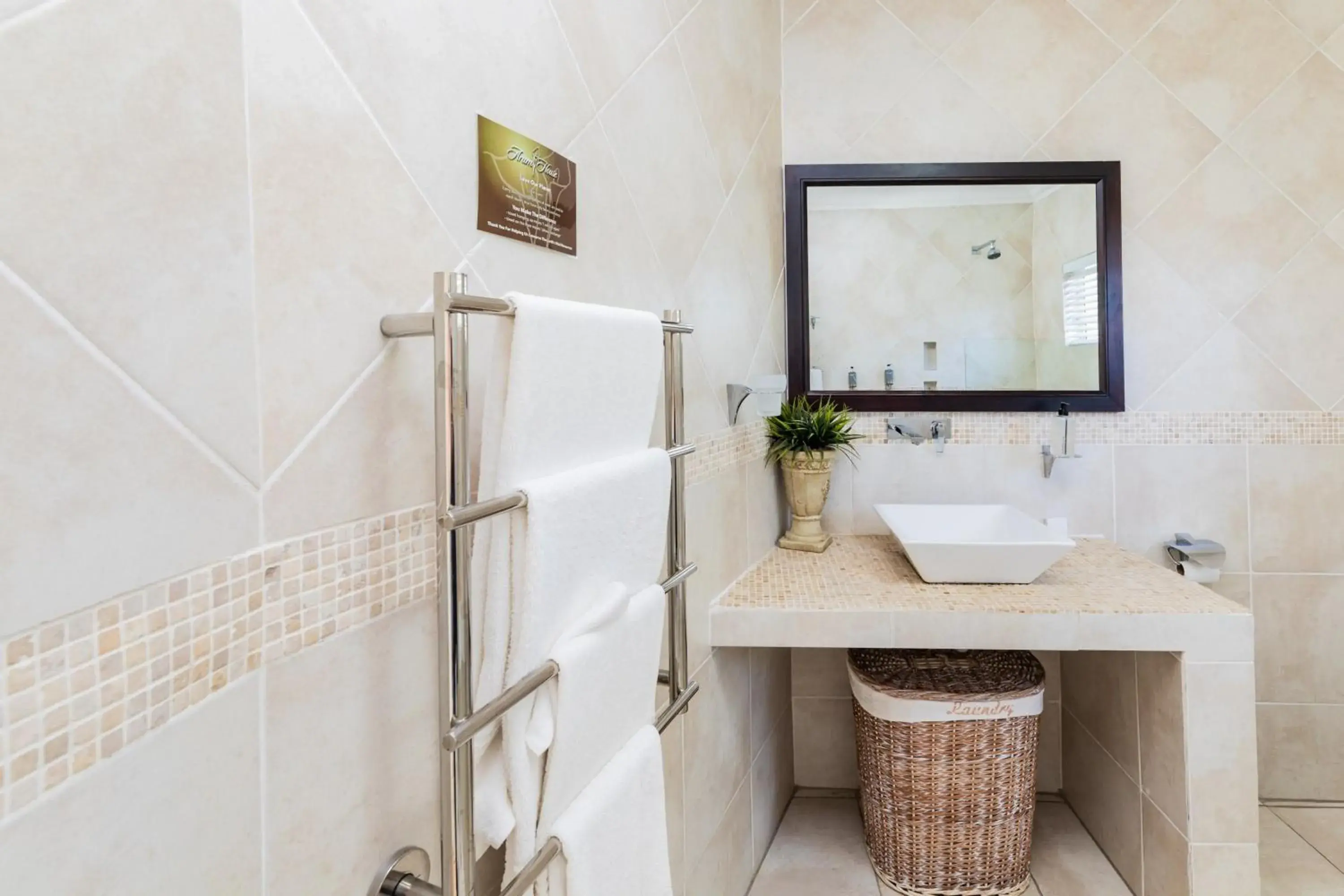 Bathroom in Arum Guest House