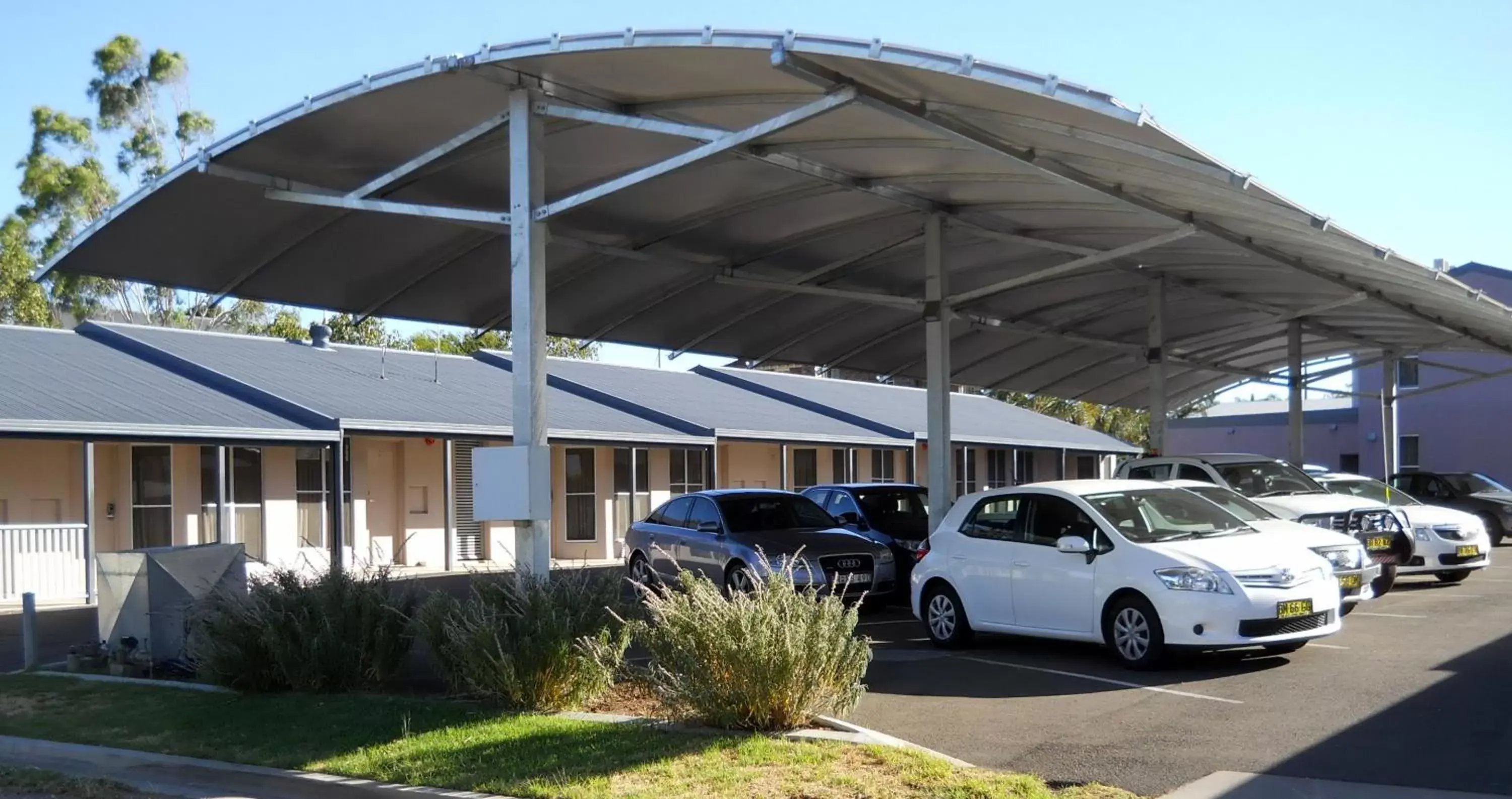 Facade/entrance, Property Building in Mackellar Motel