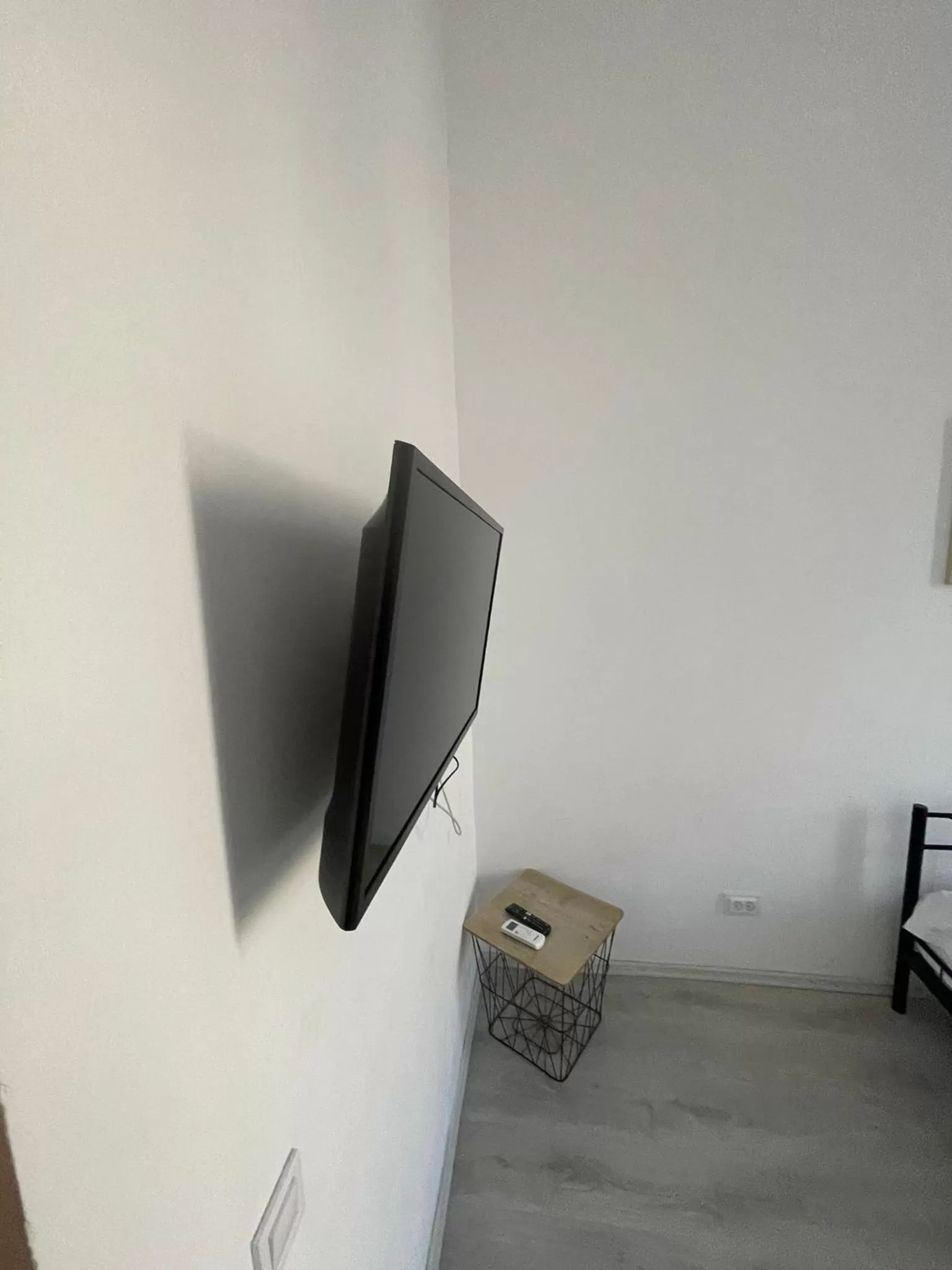 TV/Entertainment Center in The Floor Piata Unirii