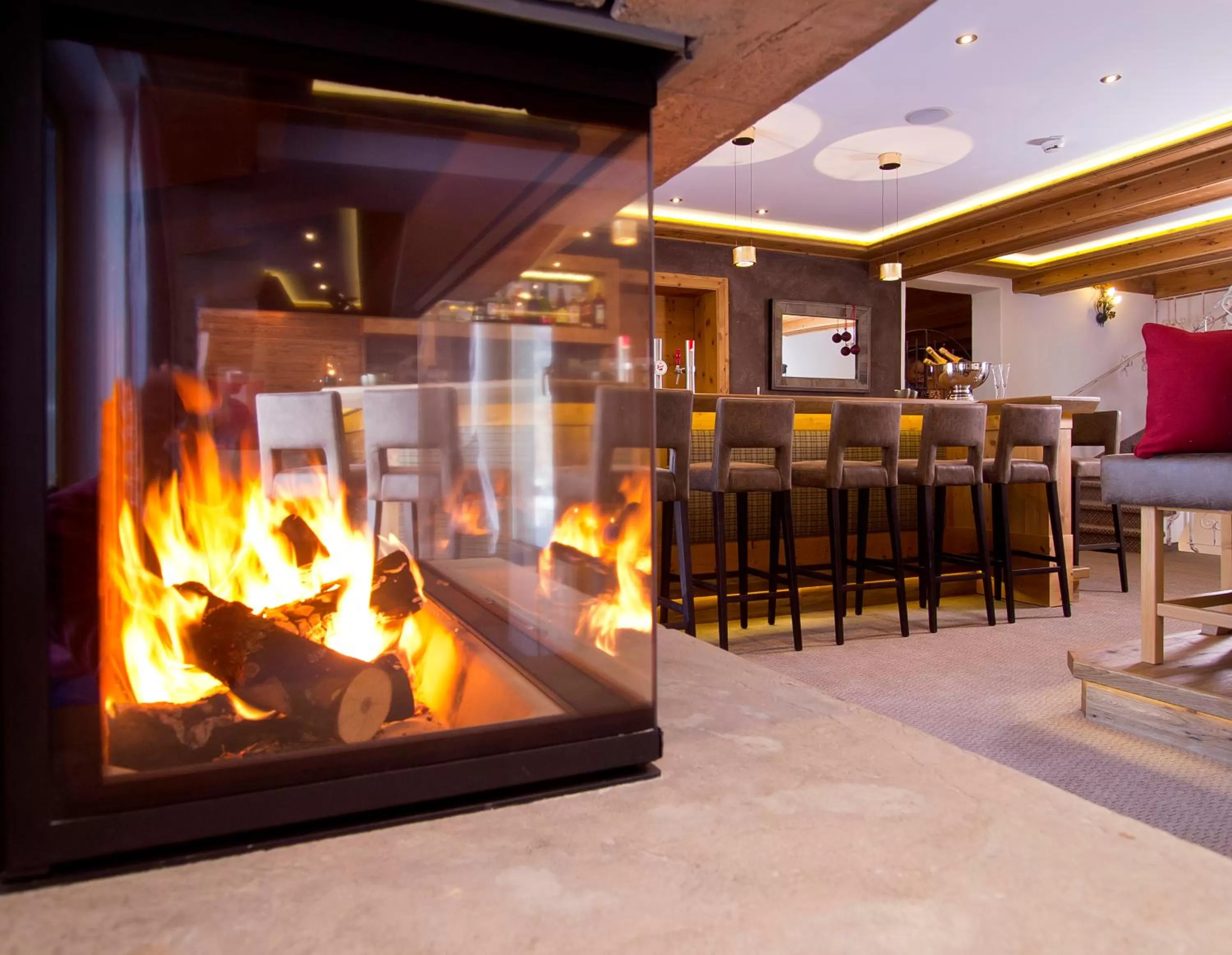 Communal lounge/ TV room in Hotel Bergkristall