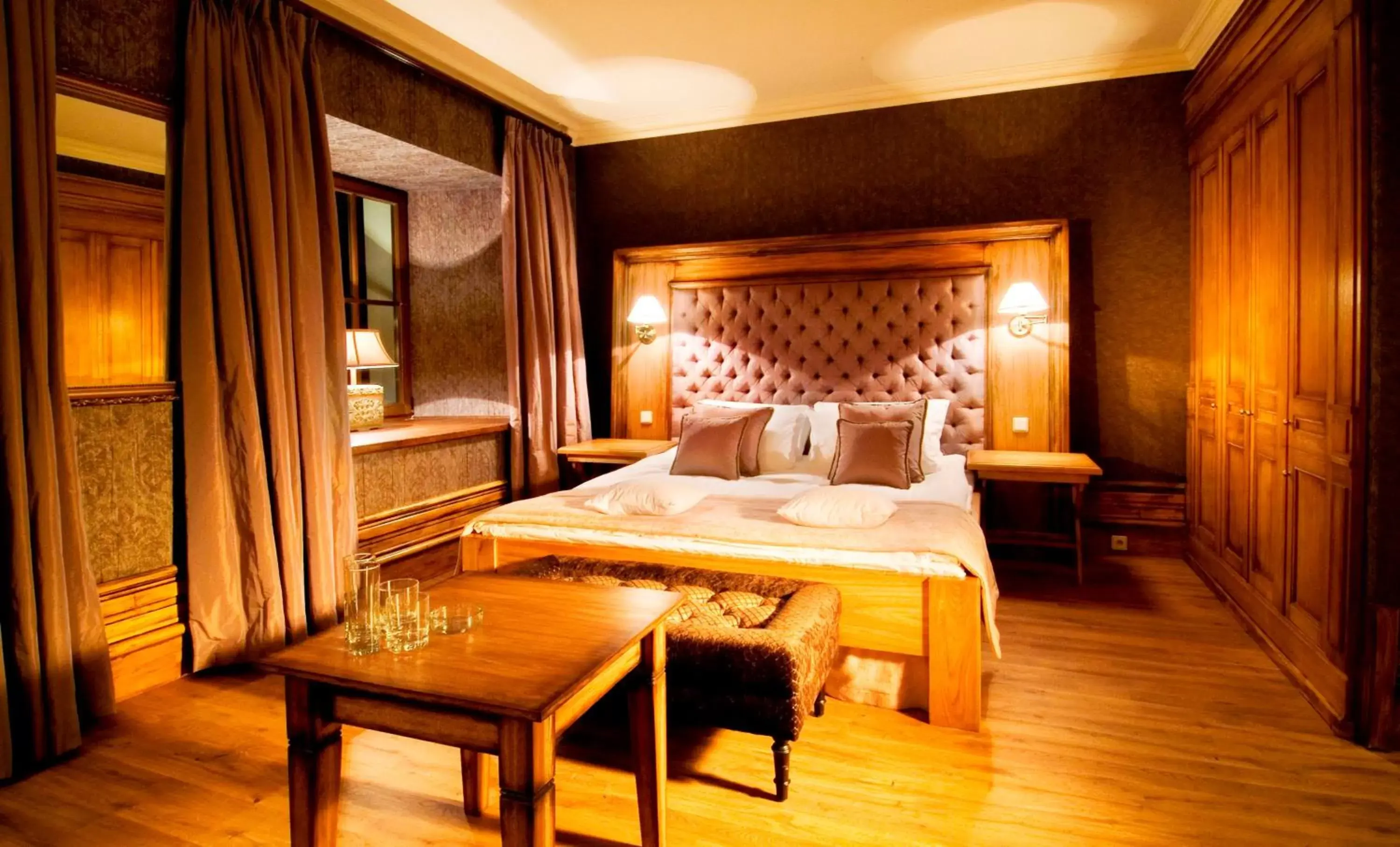 Bedroom, Bed in Hotel Król Kazimierz