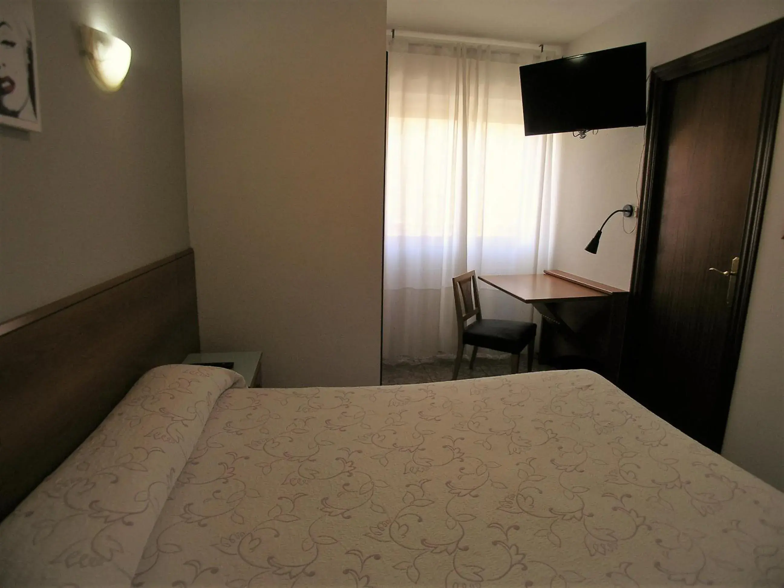 Bed in Hotel Gorbea