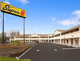 Super 8 by Wyndham Rahway/Newark
