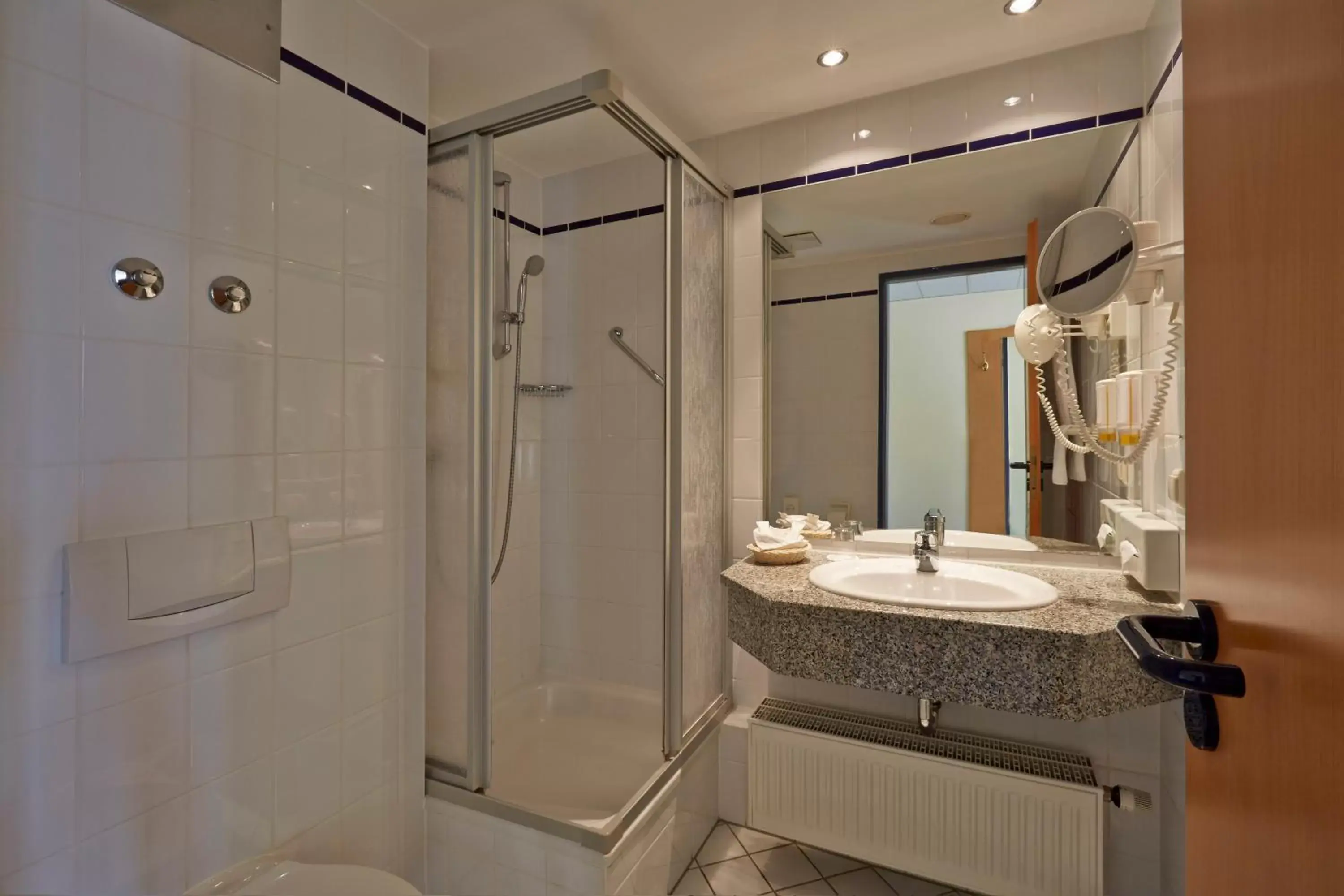 Bathroom in H+ Hotel & SPA Friedrichroda