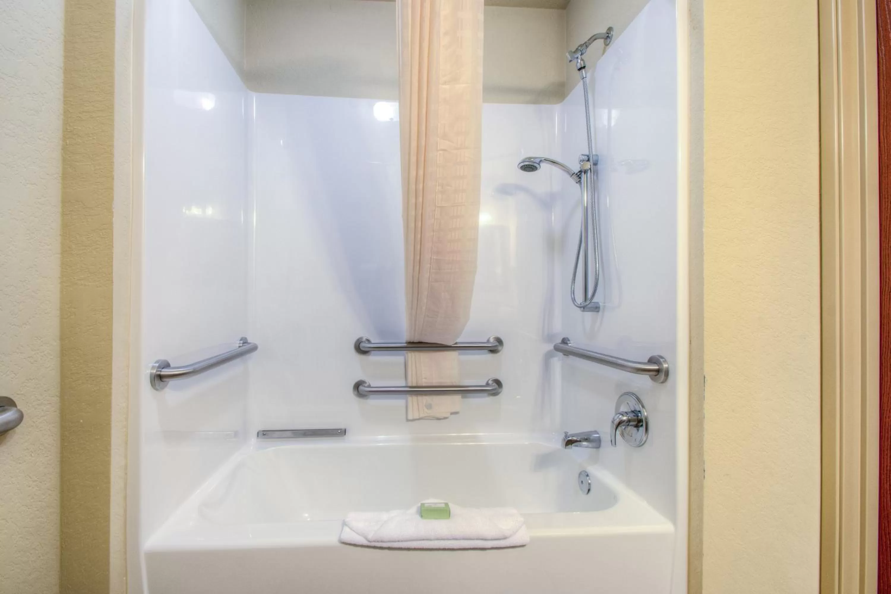 Shower in Cobblestone Inn & Suites - Wray