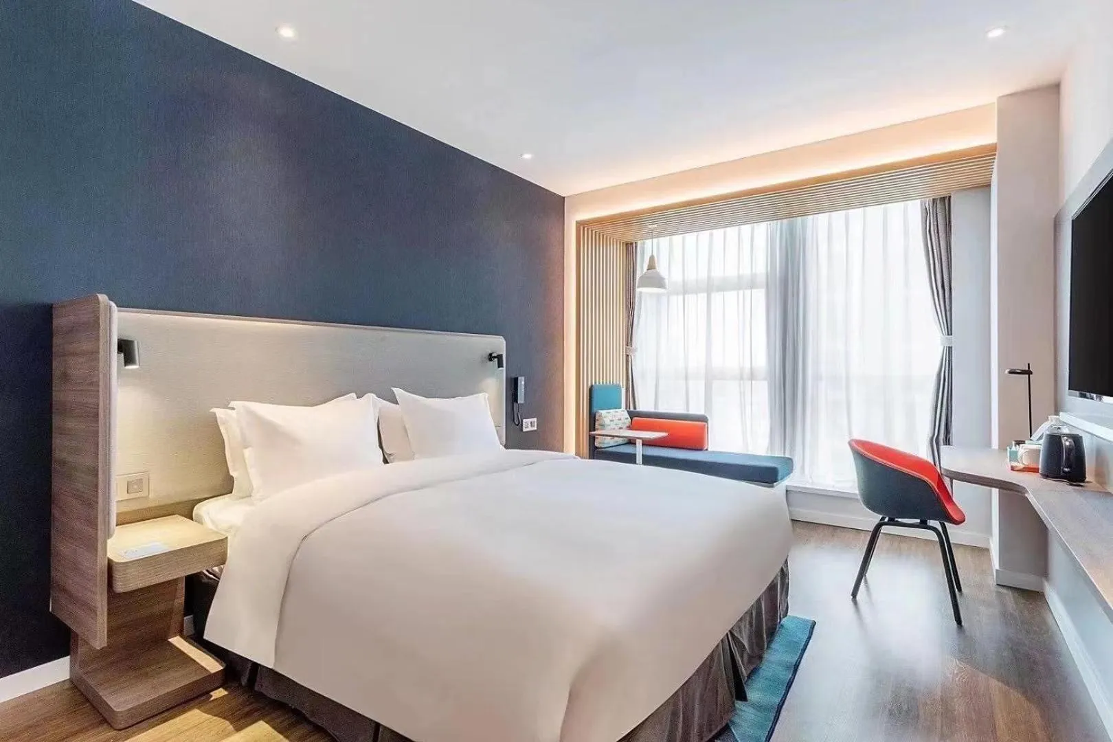 Bed in Holiday Inn Express - Wuhan Optical Valley by IHG