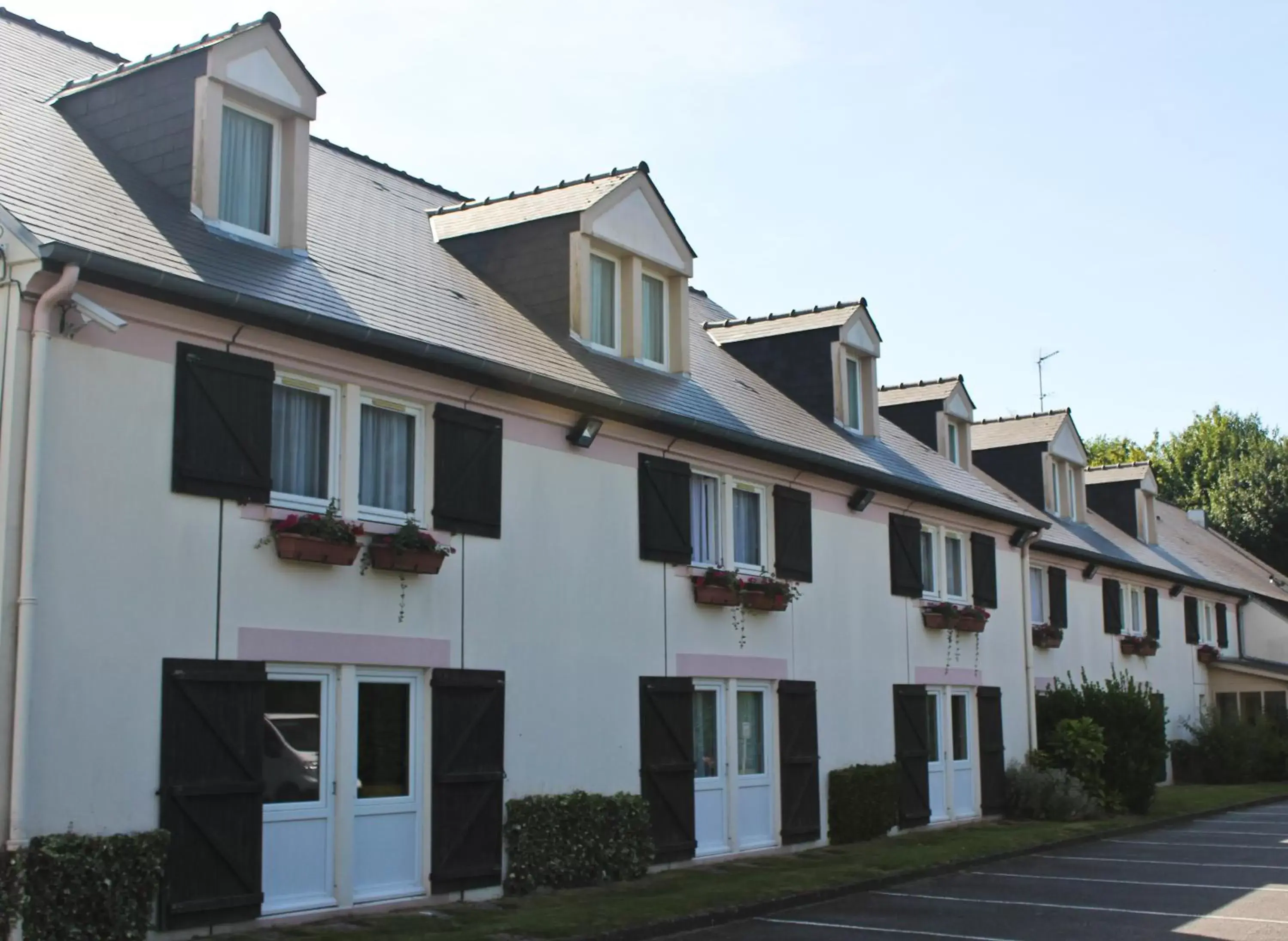 Facade/entrance, Property Building in Kyriad Rennes Nord Hotel