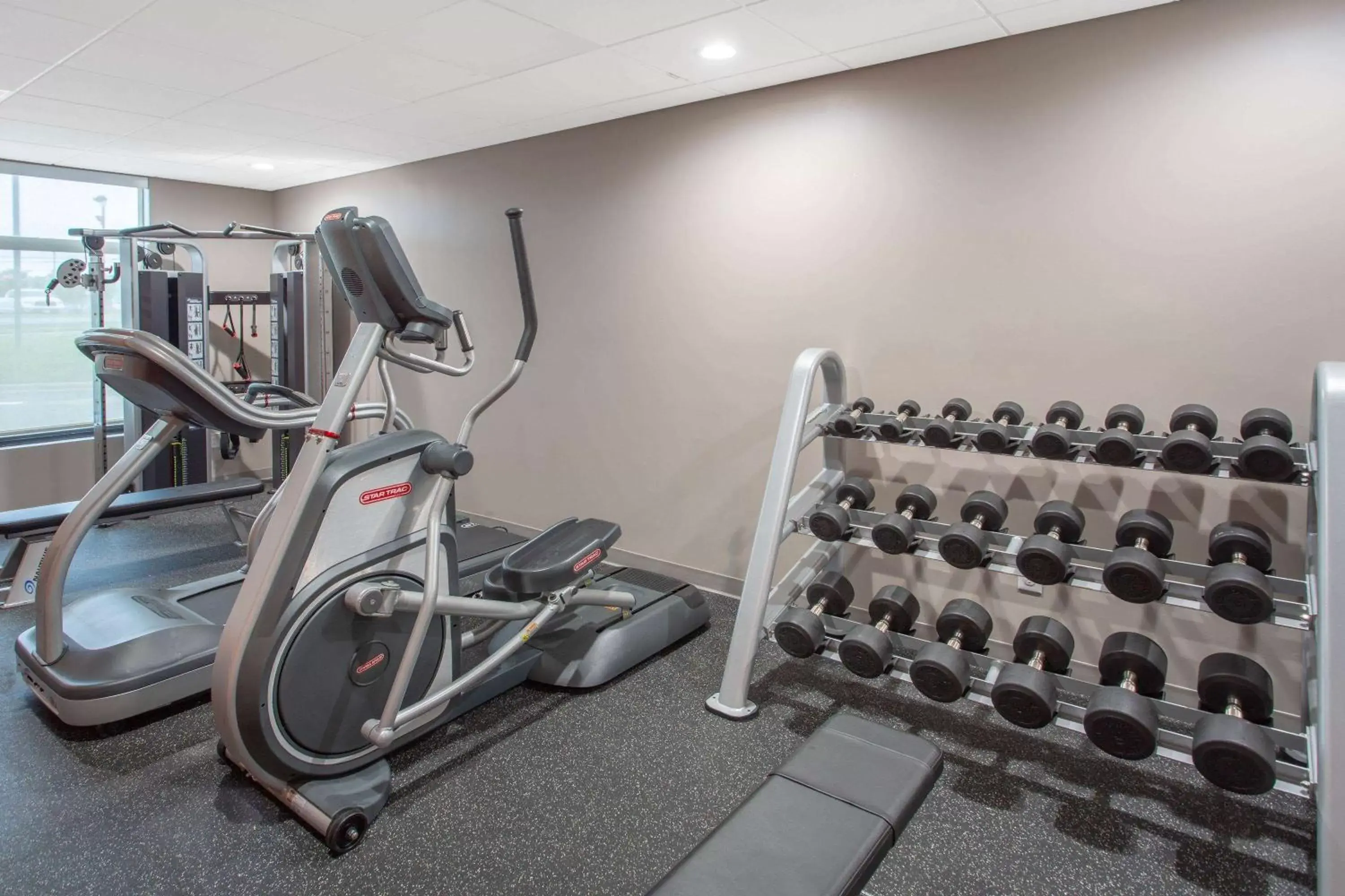 Fitness Center/Facilities in La Quinta Inn & Suites by Wyndham Mooresville