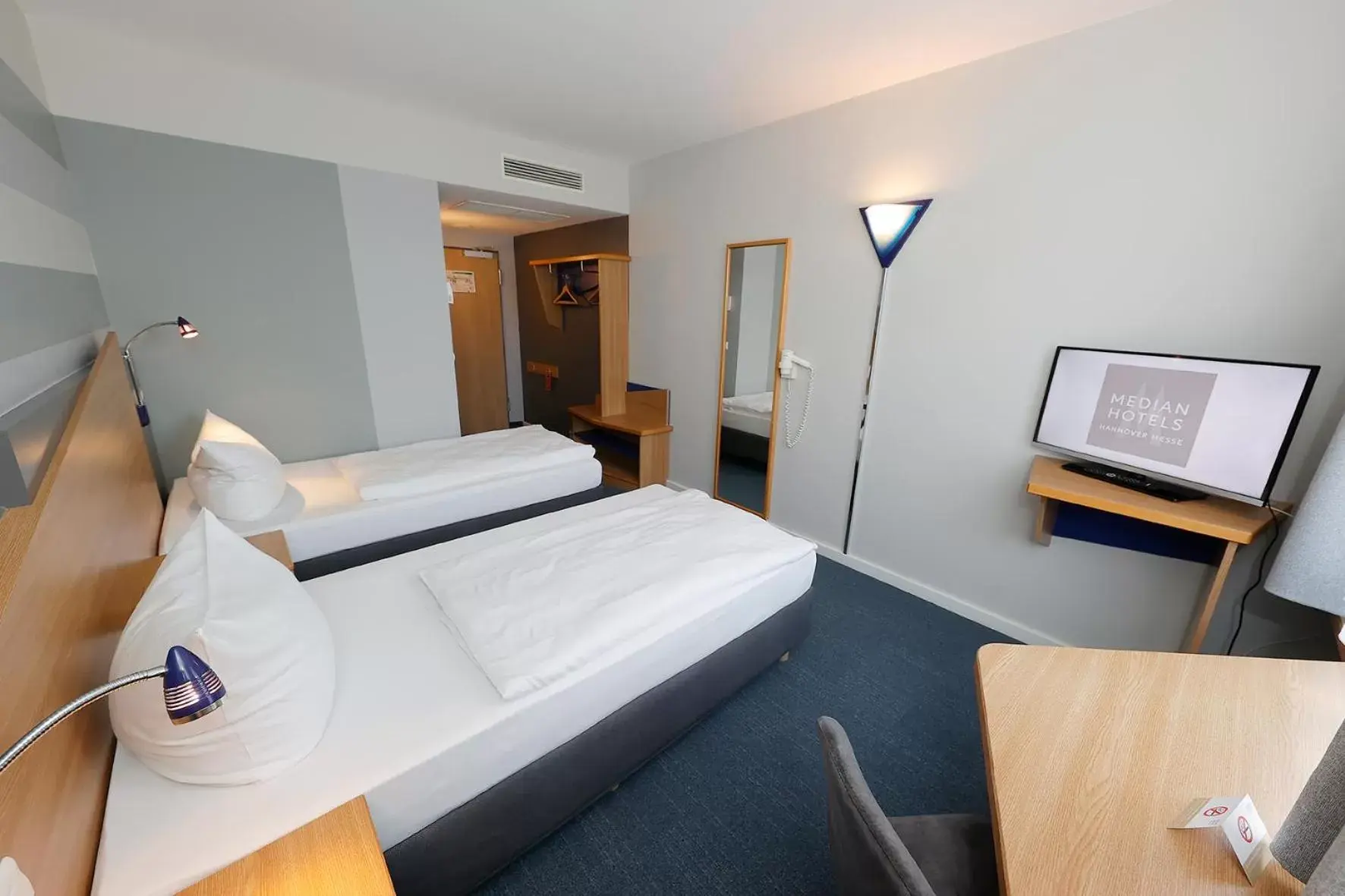 TV and multimedia, Bed in Median Hotel Hannover Messe