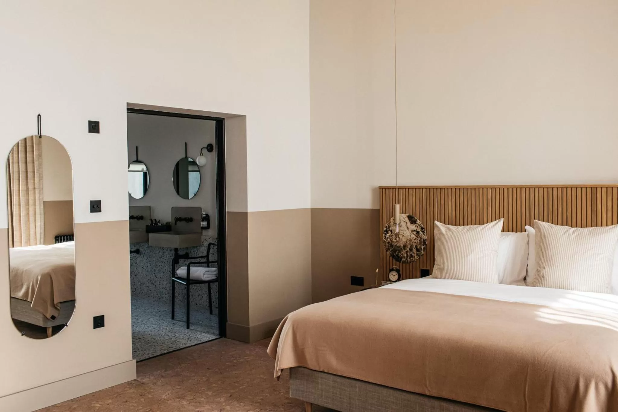 Bedroom in Port Hotel