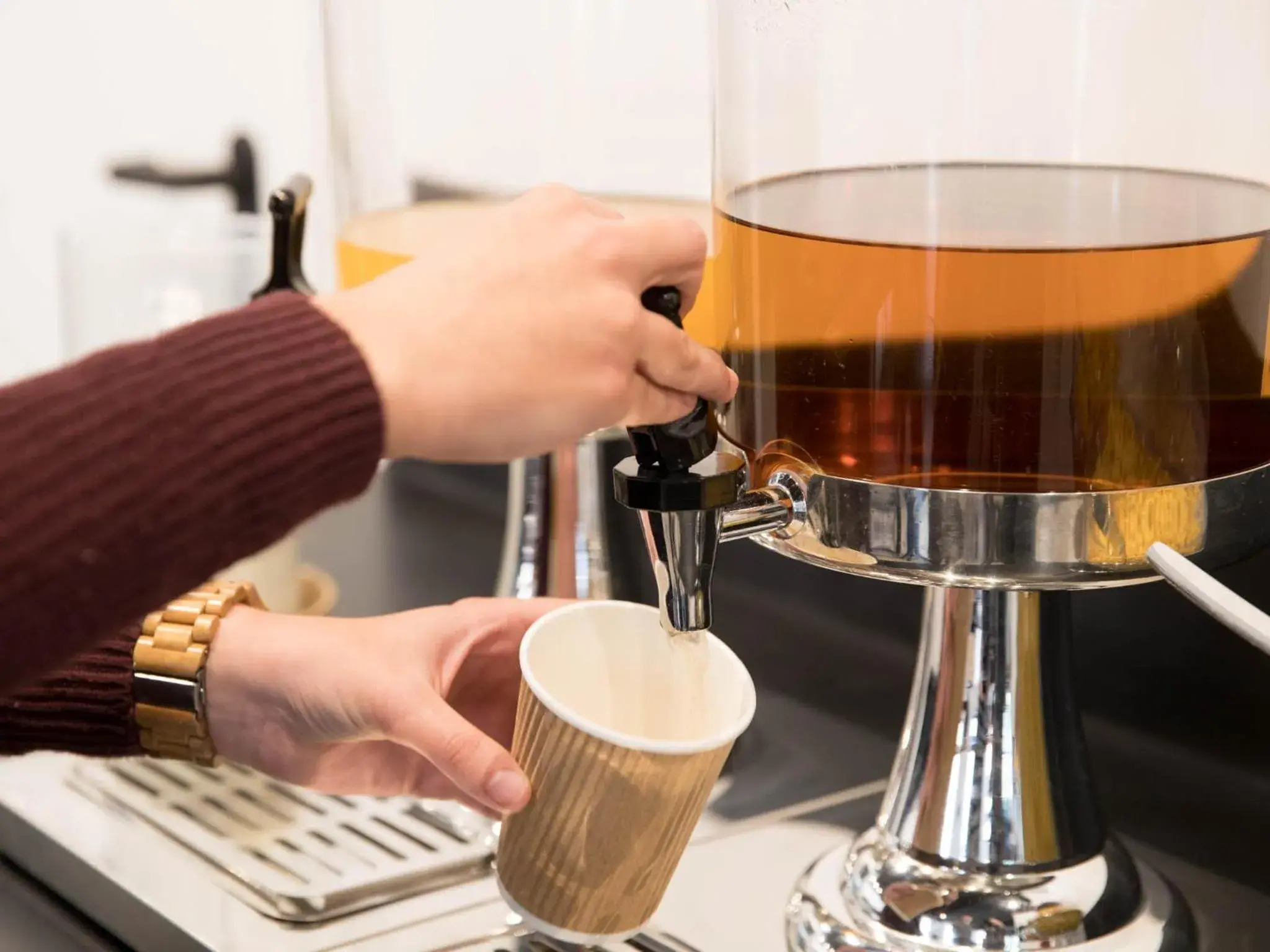 Continental breakfast in room00 Lisboa Hostel Continental breakfast in room00 Lisboa Hostel