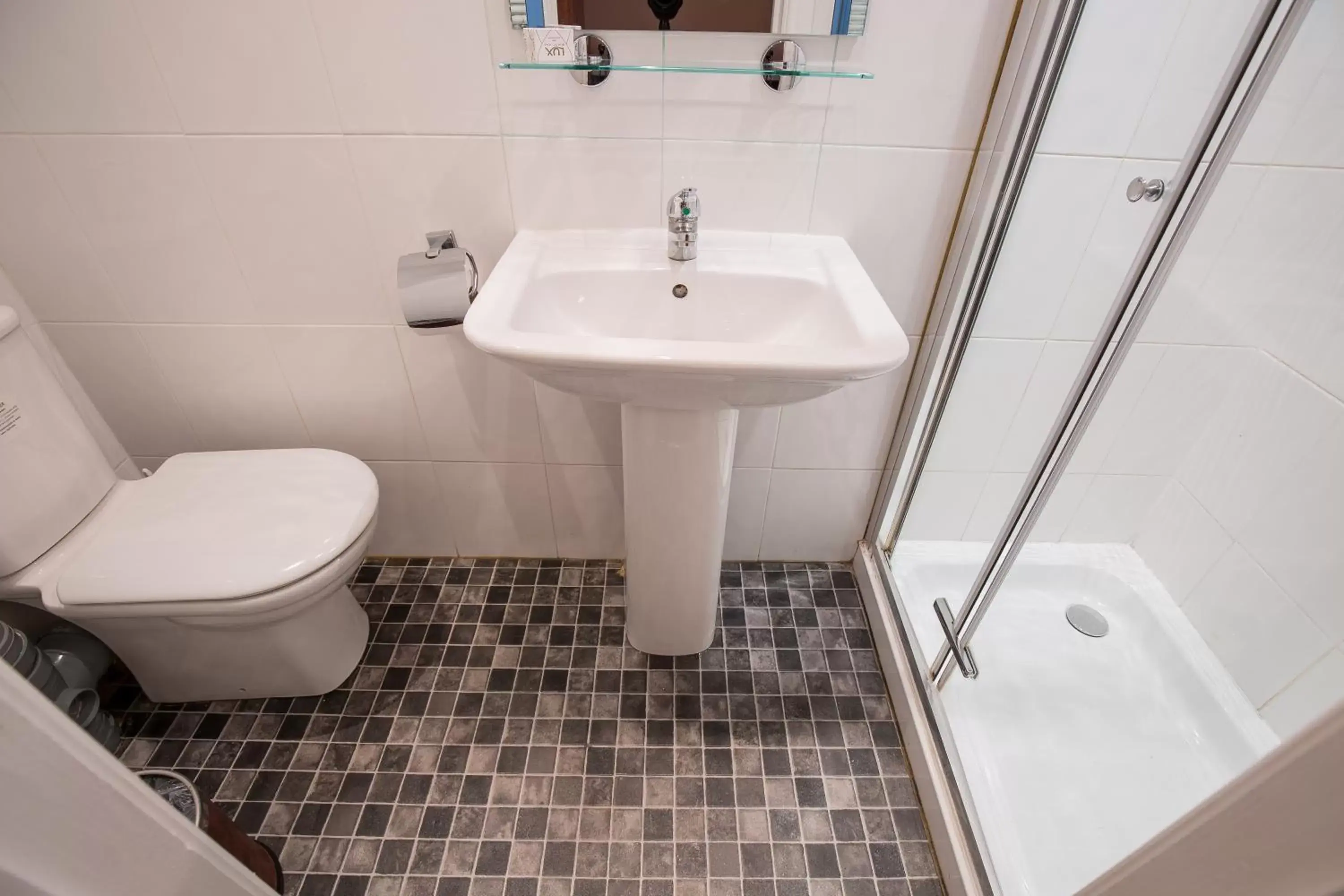 Shower, Bathroom in Citybest Hotel