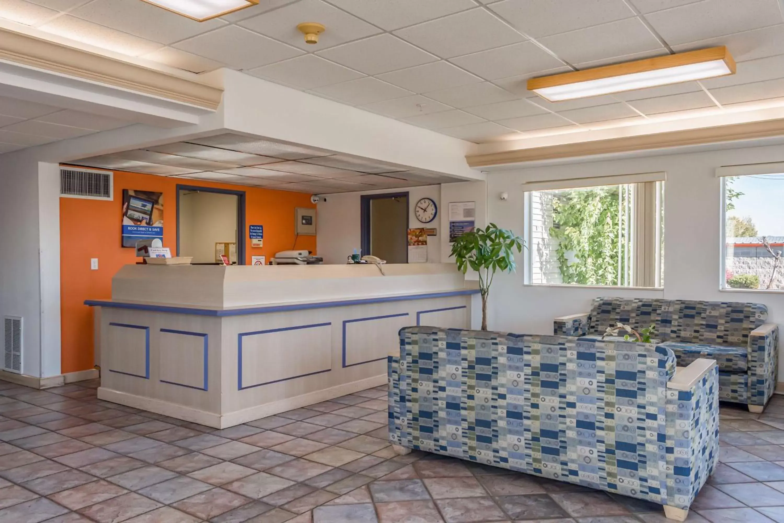 Lobby or reception, Lobby/Reception in Motel 6-Redmond, OR