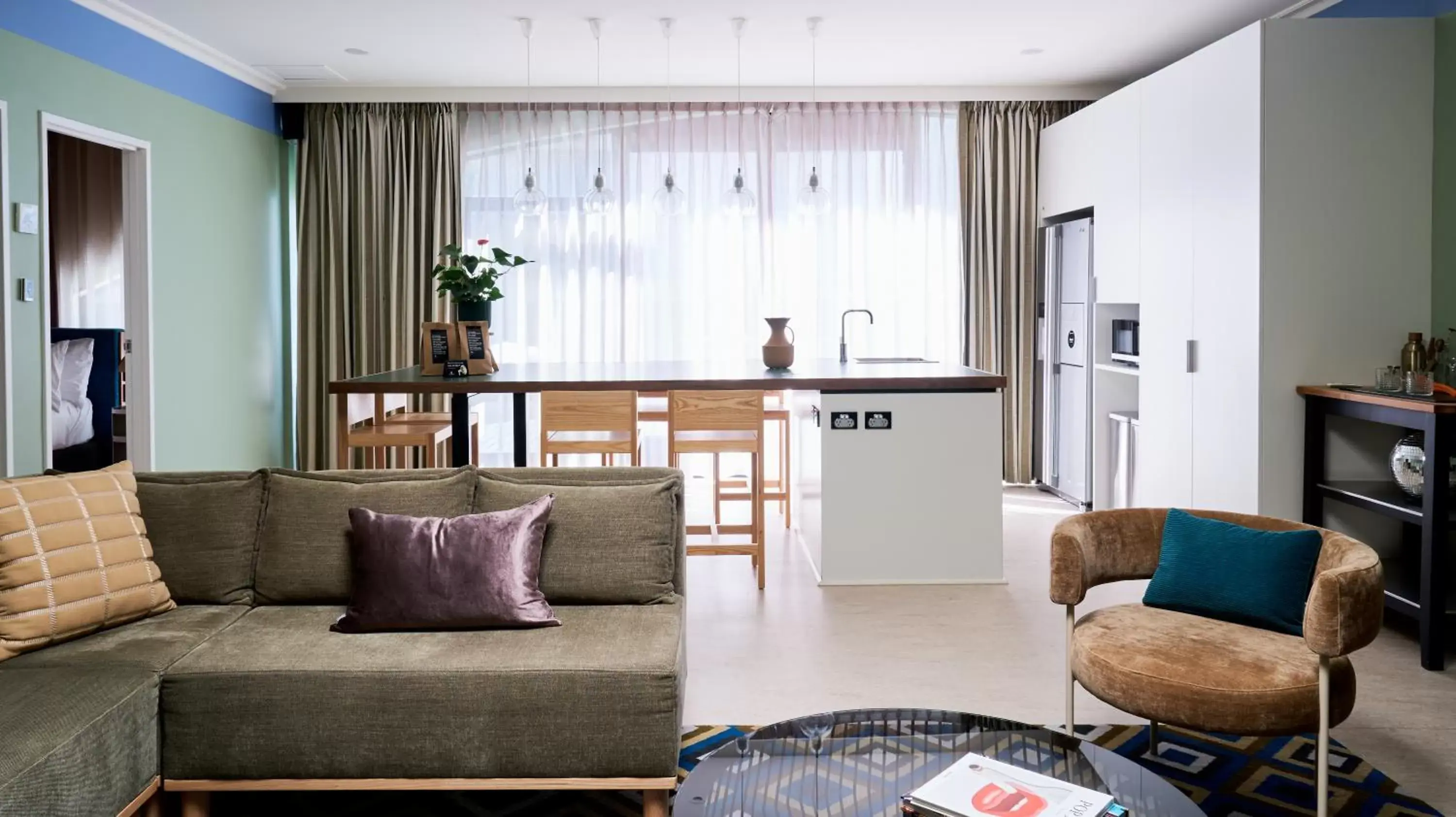 Living room, Seating Area in Laneways by Ovolo