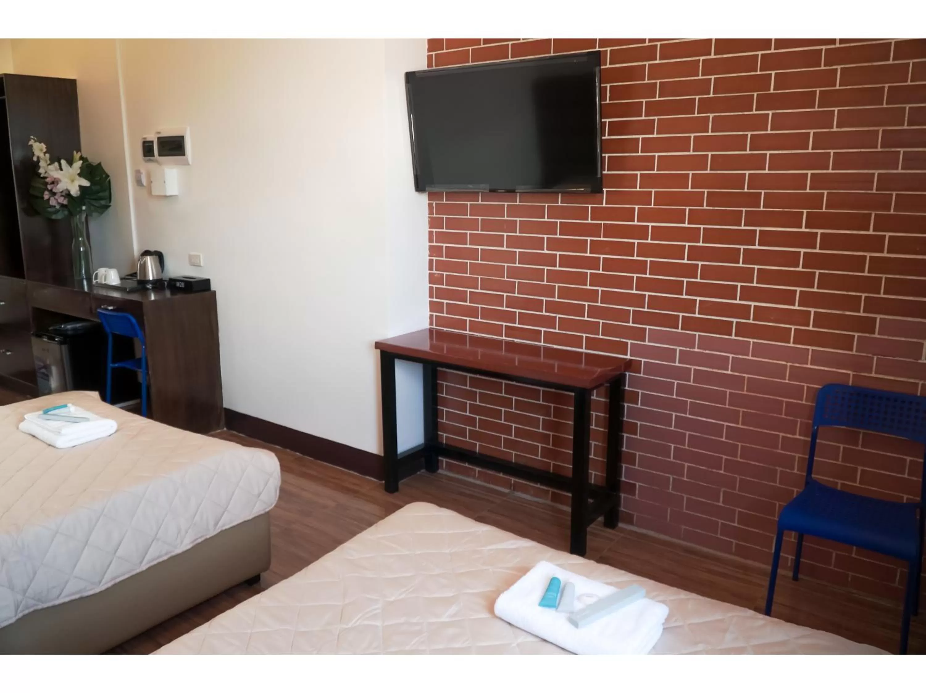 Photo of the whole room, Bed in M28 Hotel and Apartments